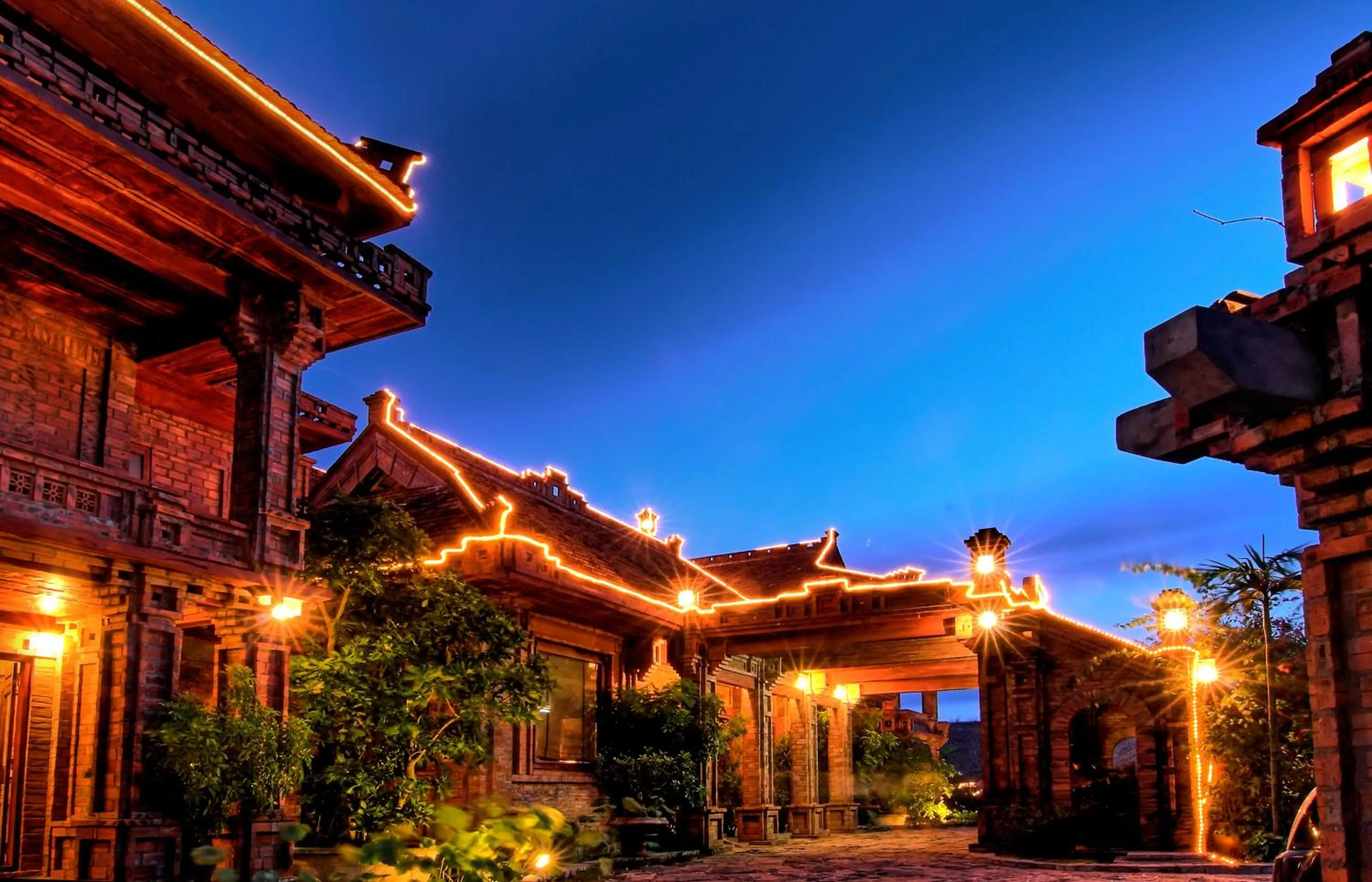 Property building in Van Chai Resort