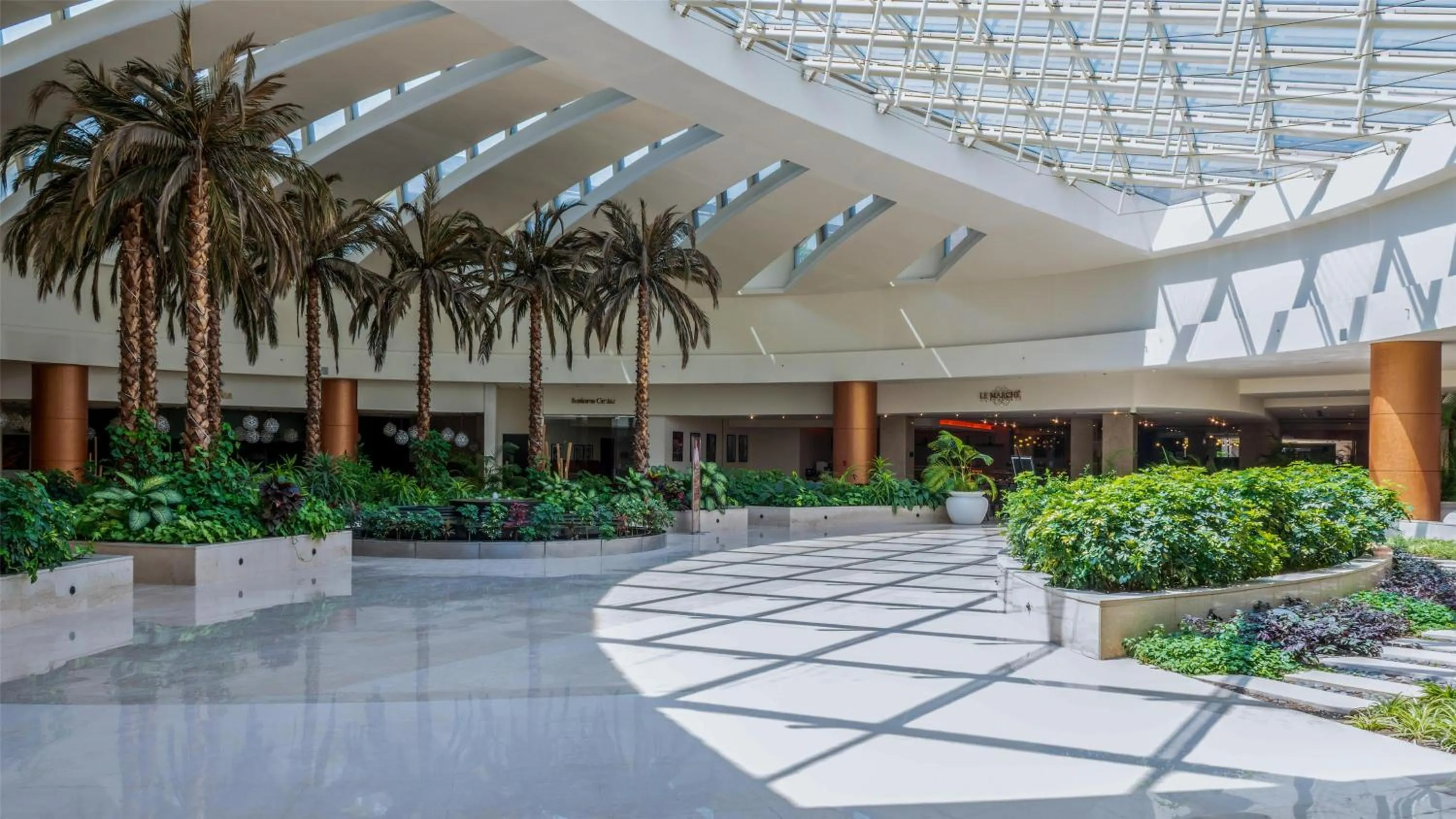 Dining area in Hilton Cairo Heliopolis Hotel