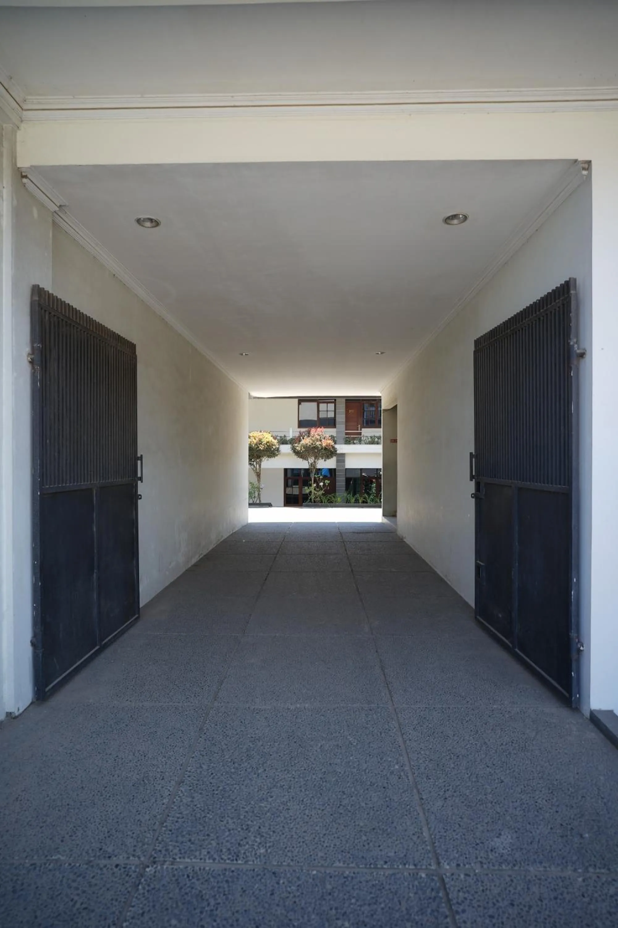 Facade/entrance in Hotel Puri Pangalengan