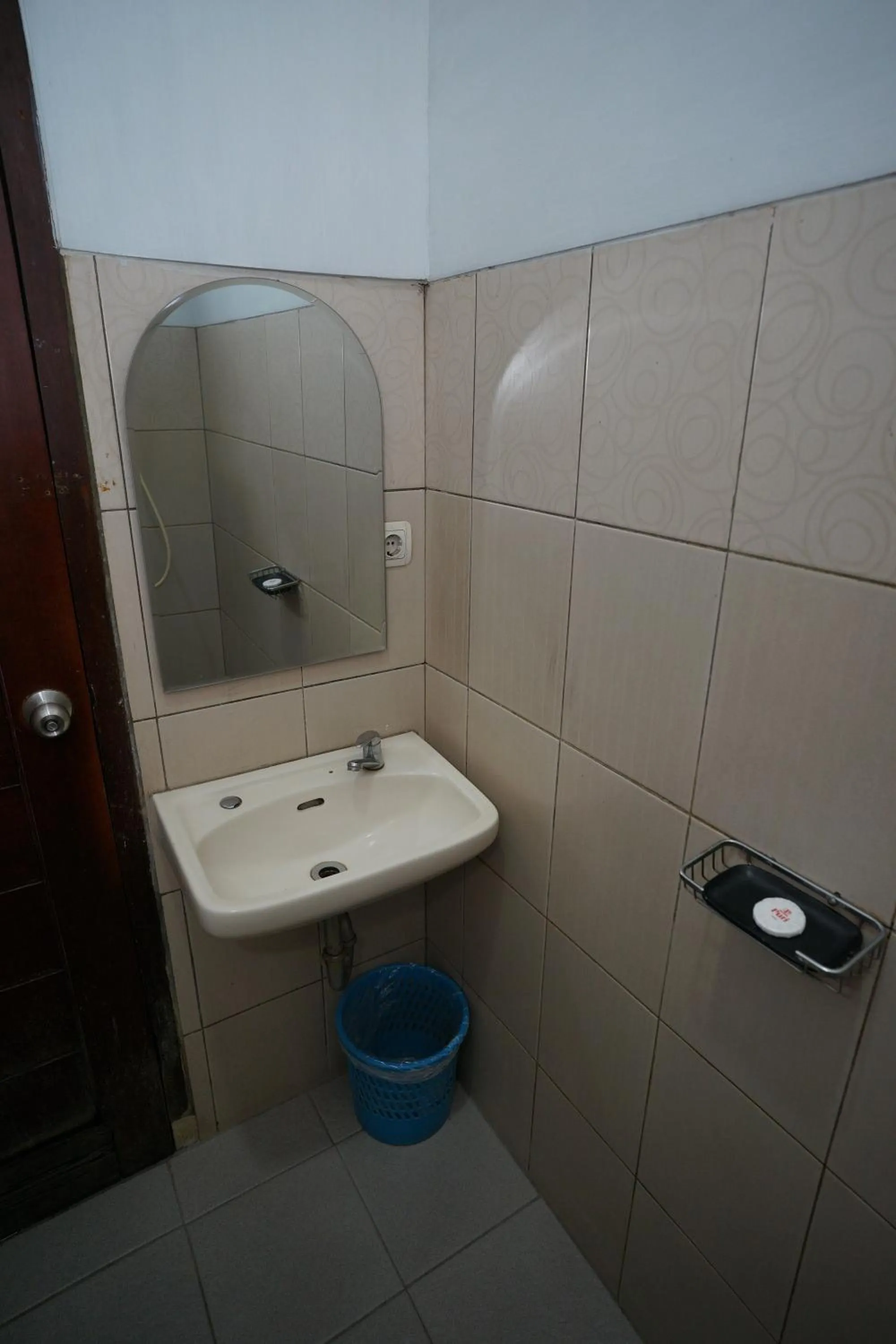 Shower in Hotel Puri Pangalengan