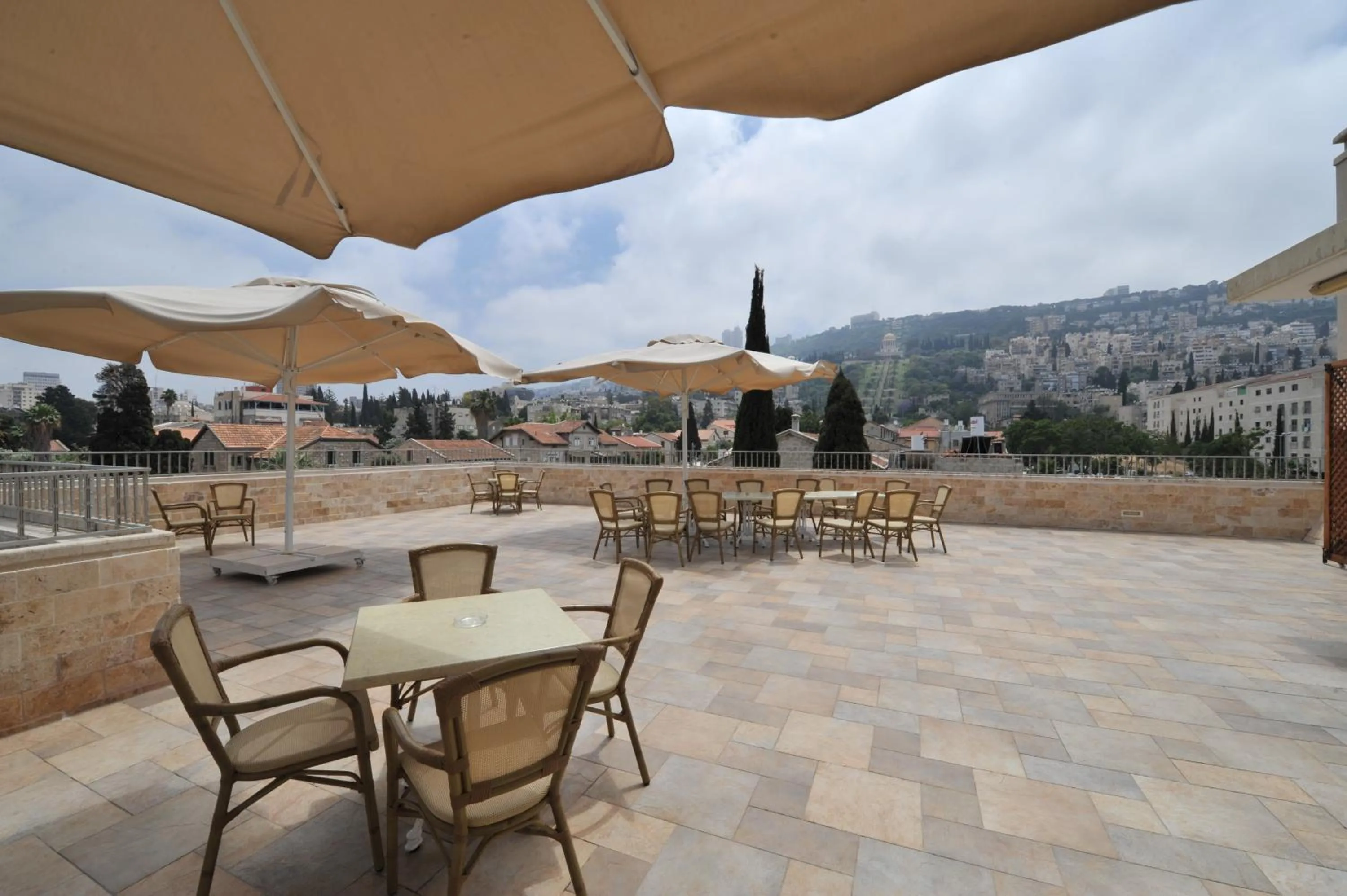 Balcony/Terrace in The Colony Hotel