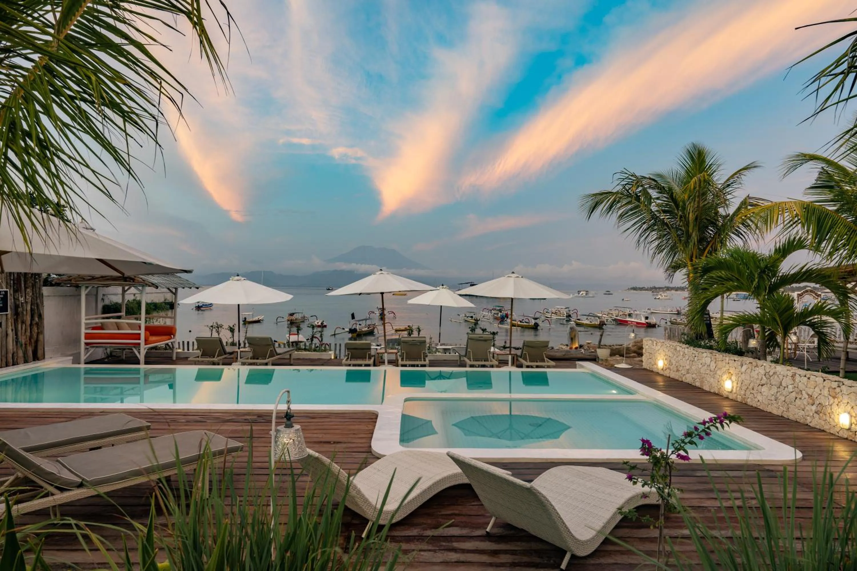 Mountain view in Paus Putih Hotel