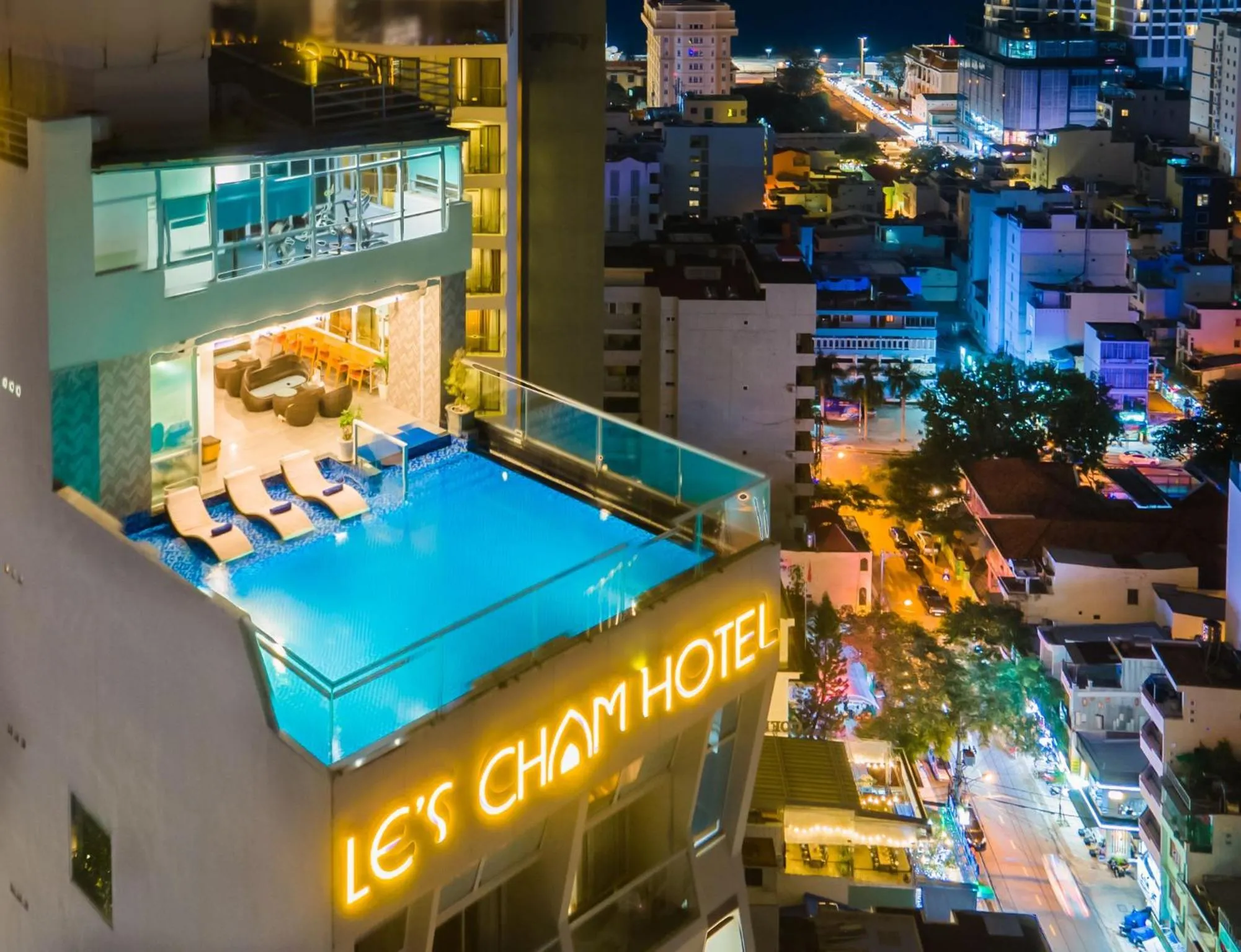 Property building in Le's Cham Hotel