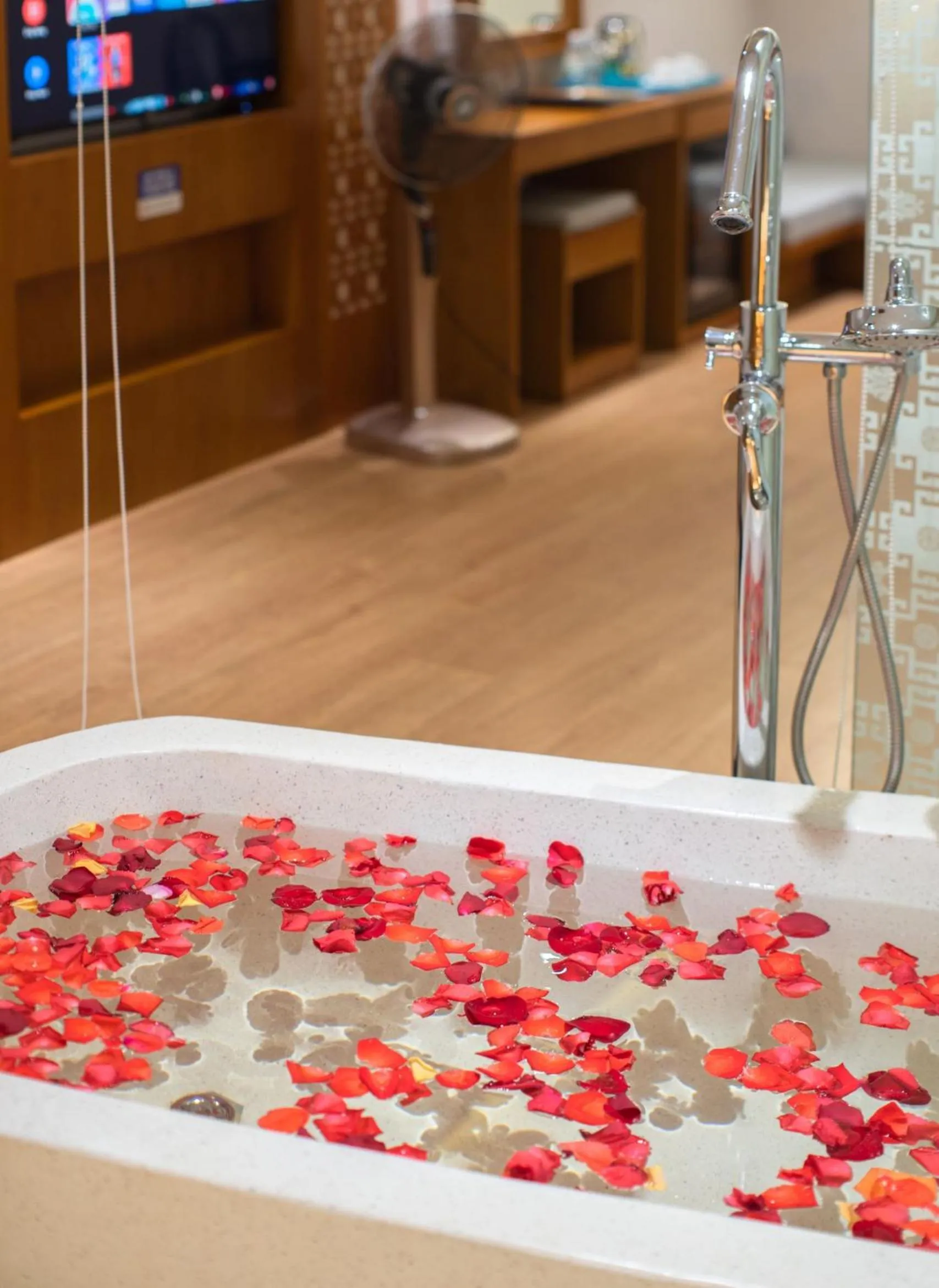 Bath in Le's Cham Hotel