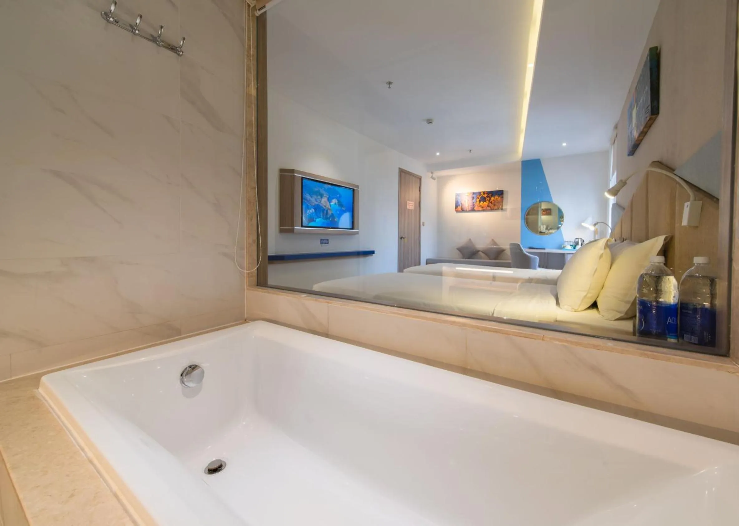 Bath in Le's Cham Hotel