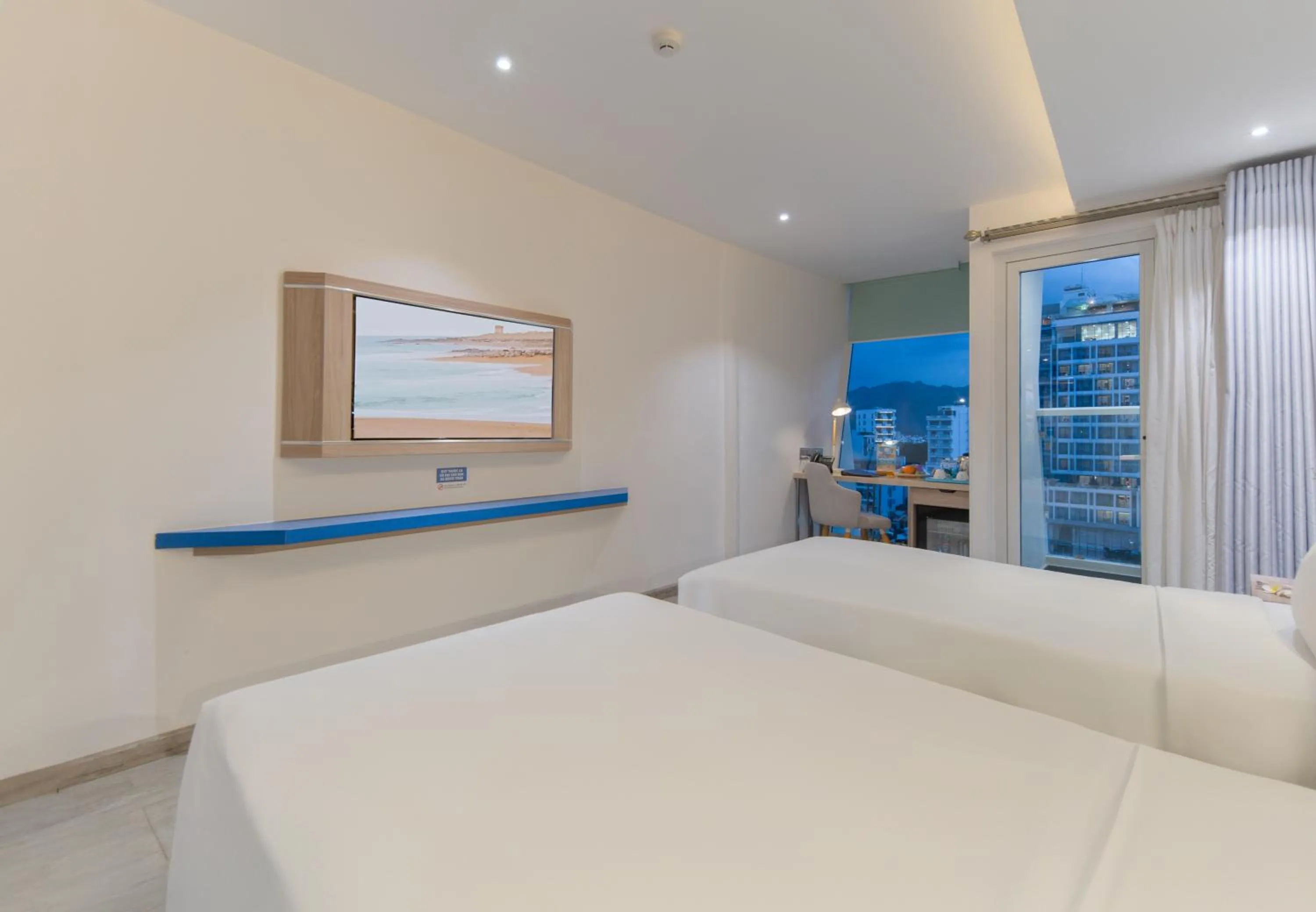 TV and multimedia, Bed in Le's Cham Hotel