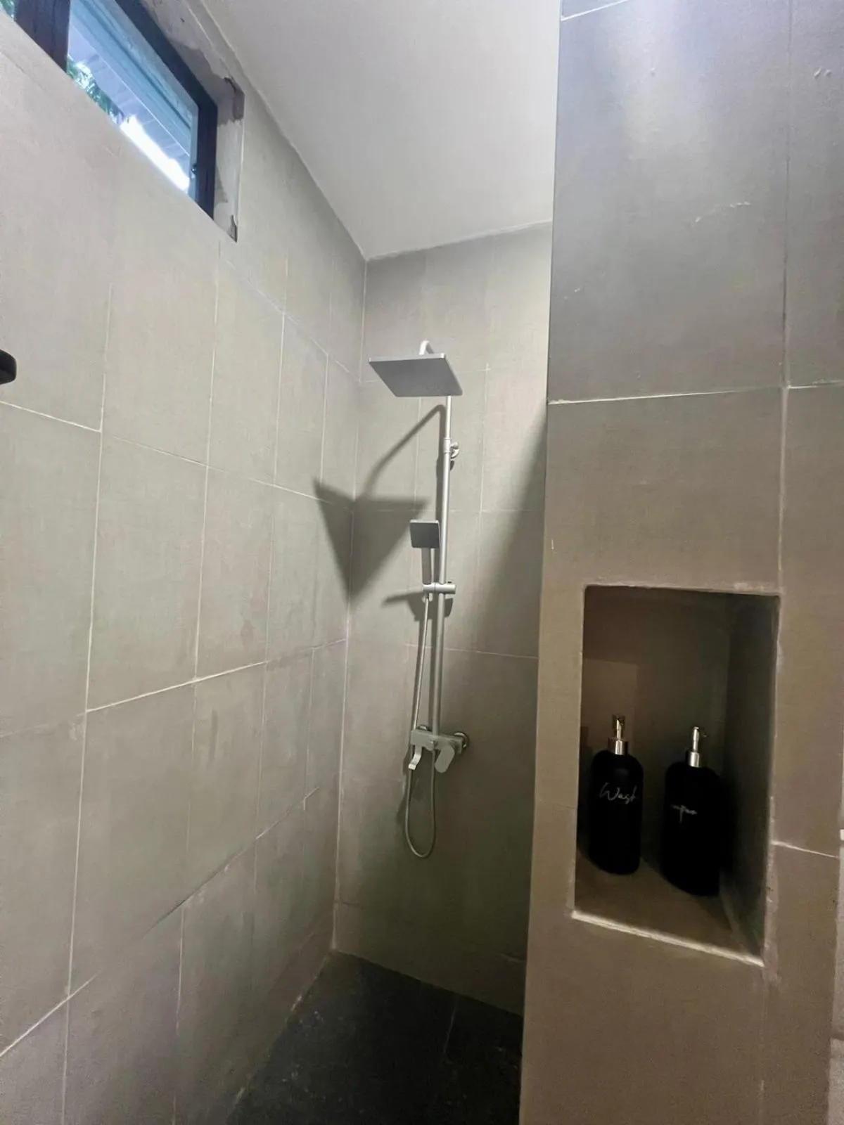 Shower in Makarma Resort Lombok