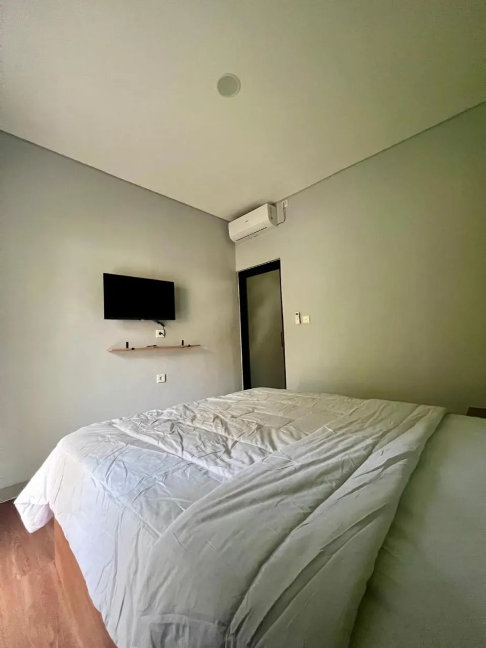 TV and multimedia, Bed in Makarma Resort Lombok