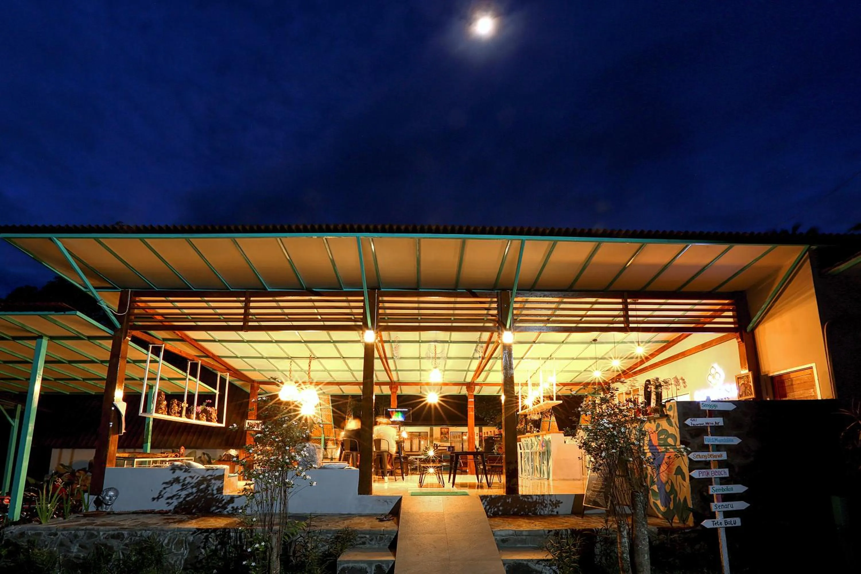 Restaurant/places to eat in Makarma Resort Lombok