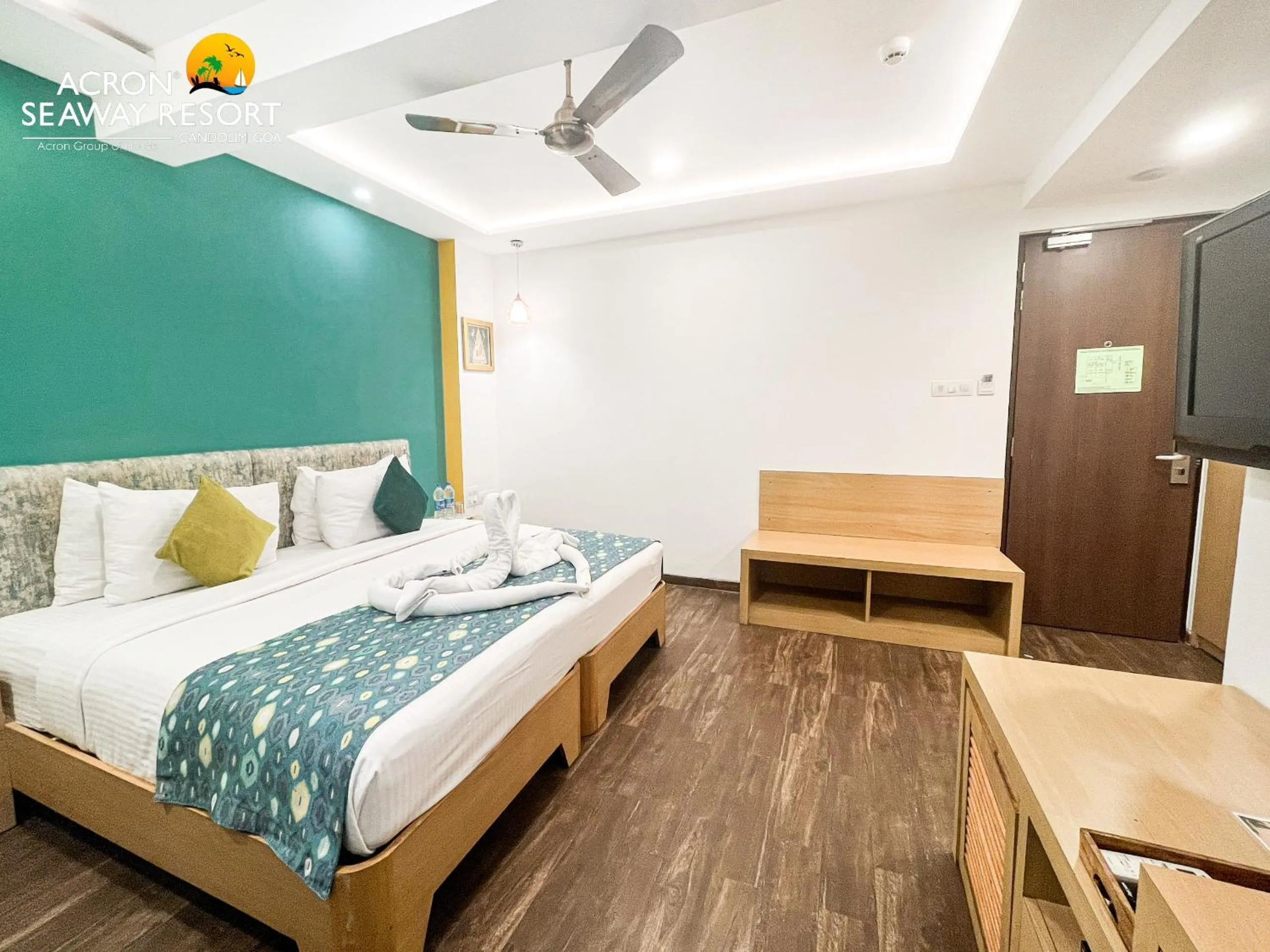 Bed in Acron Seaway Resort