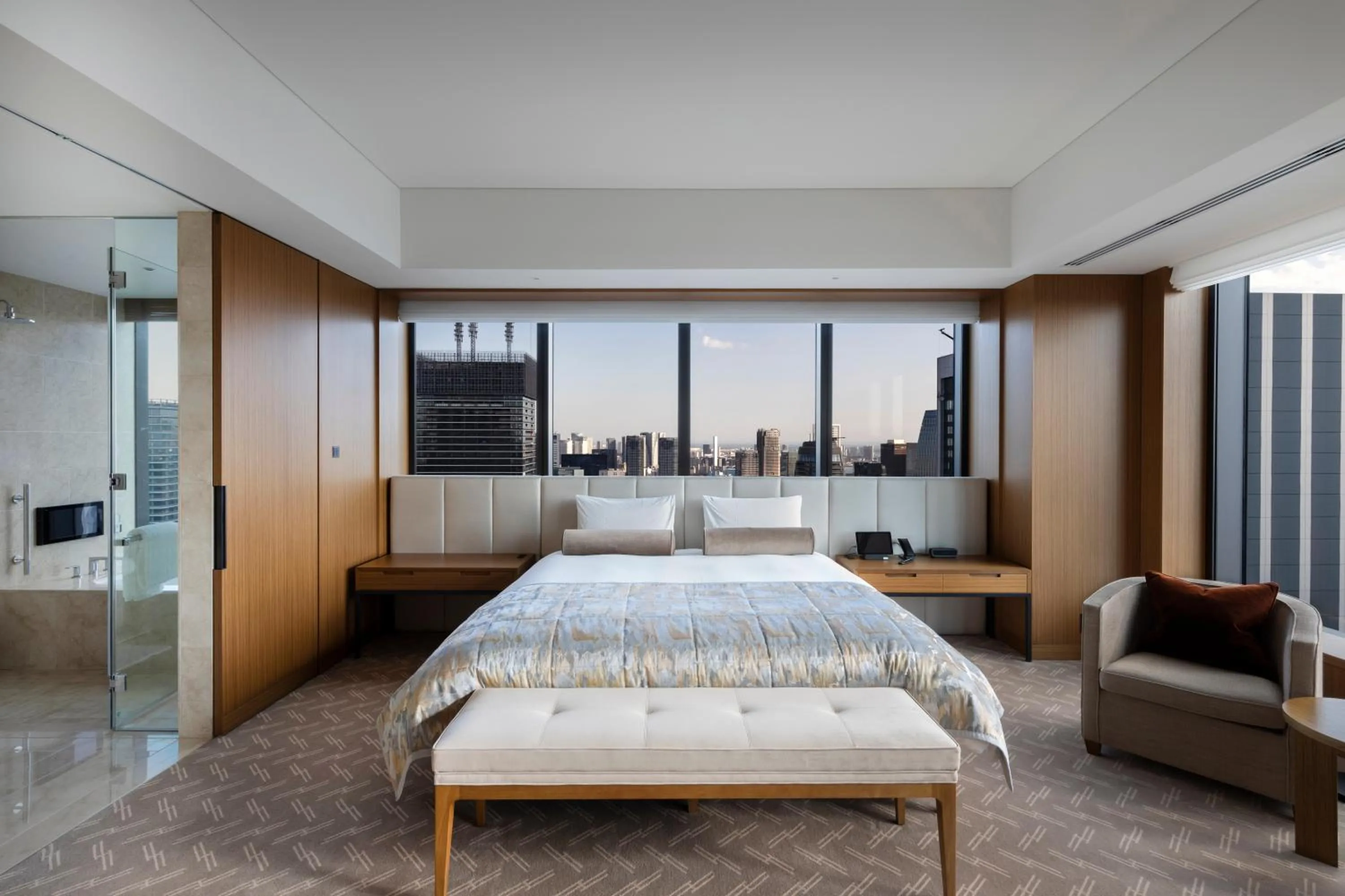 Photo of the whole room, Bed in The Okura Tokyo