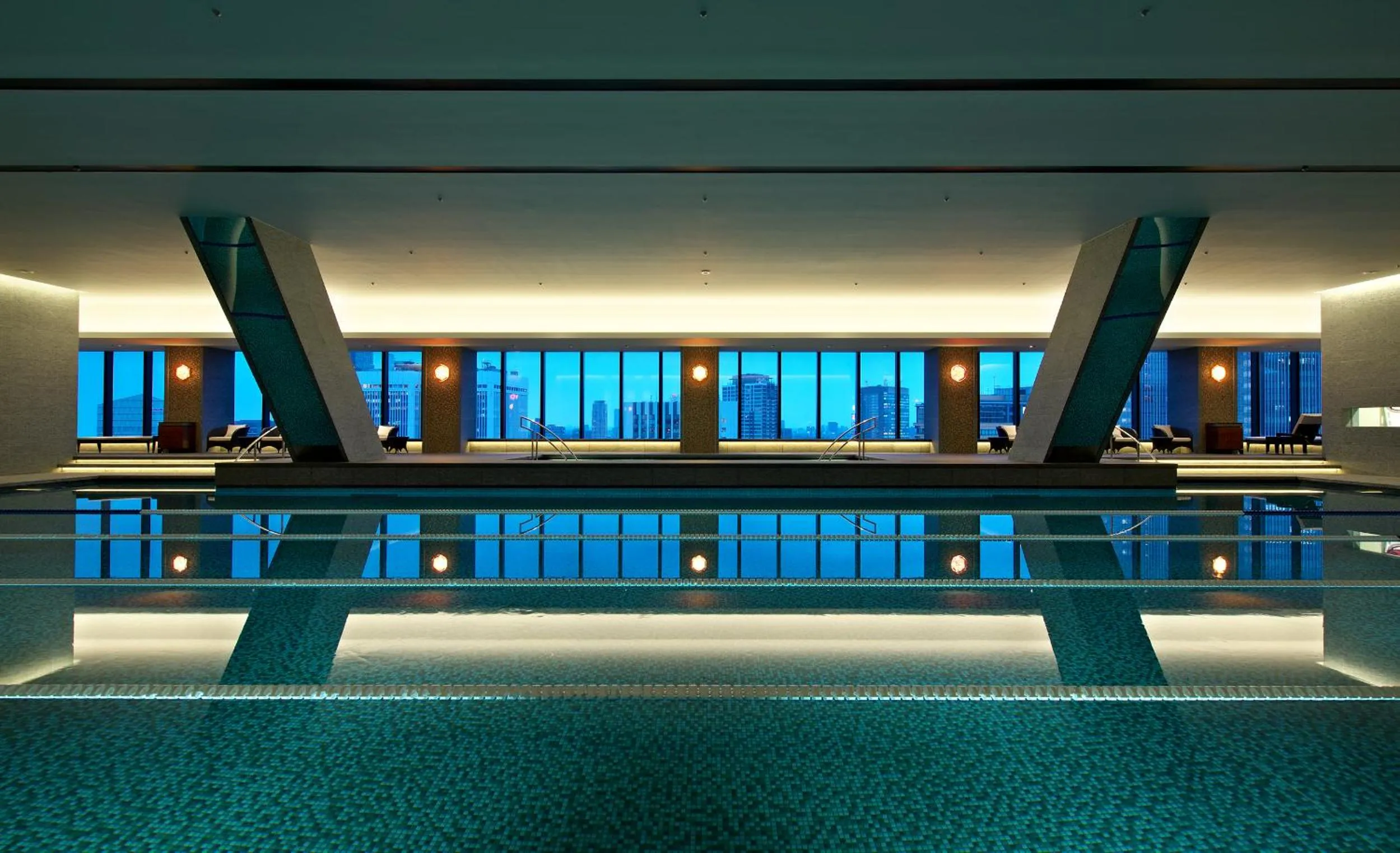Swimming pool in The Okura Tokyo