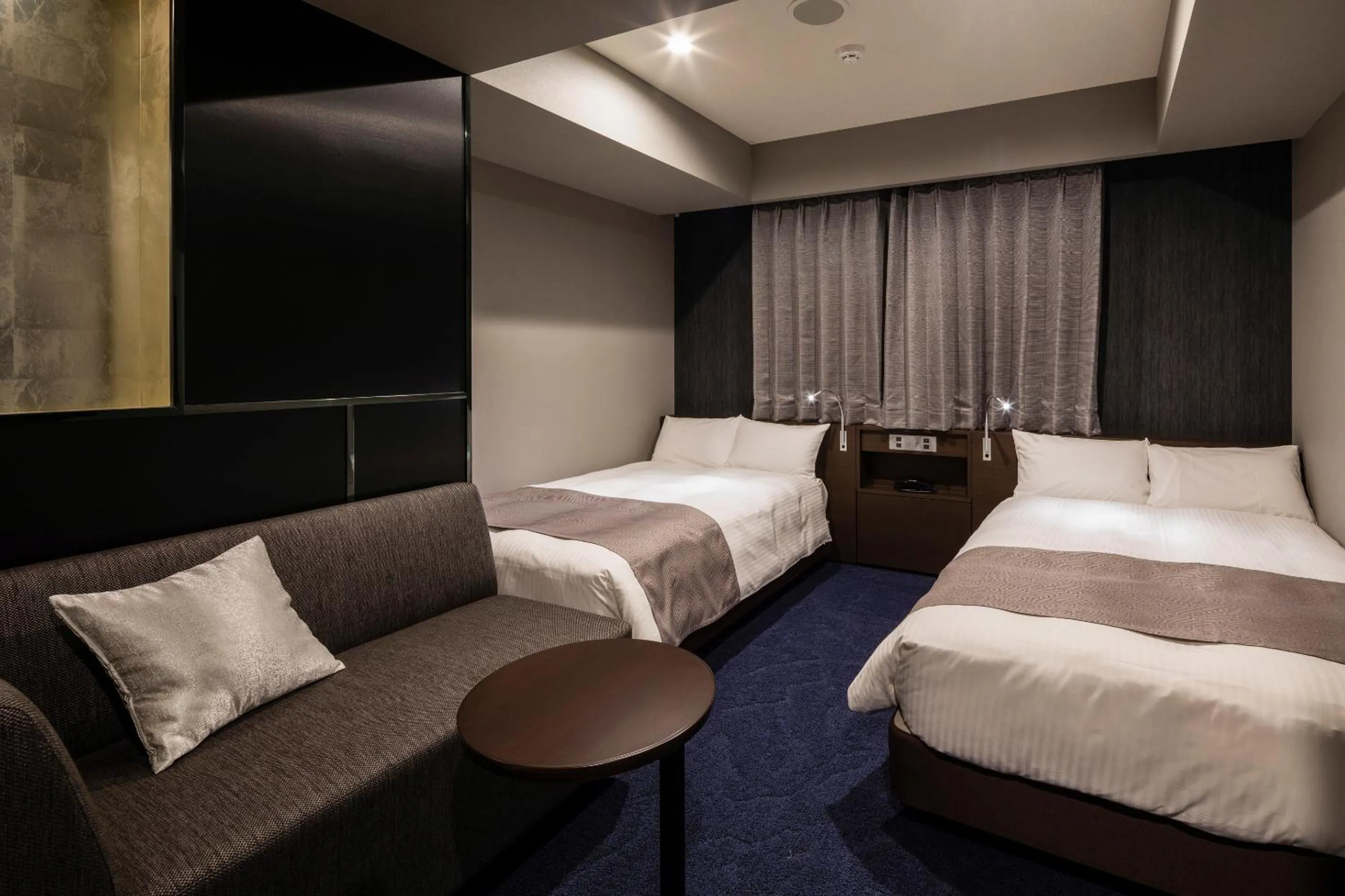 Photo of the whole room in Wander Tokyo Shibuya