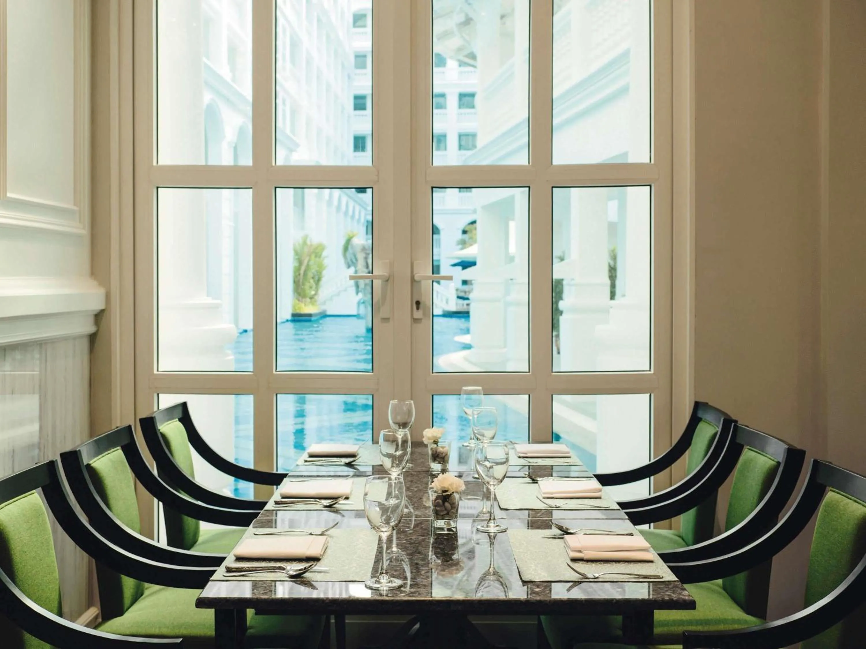 Restaurant/places to eat in Mövenpick Myth Hotel Patong Phuket