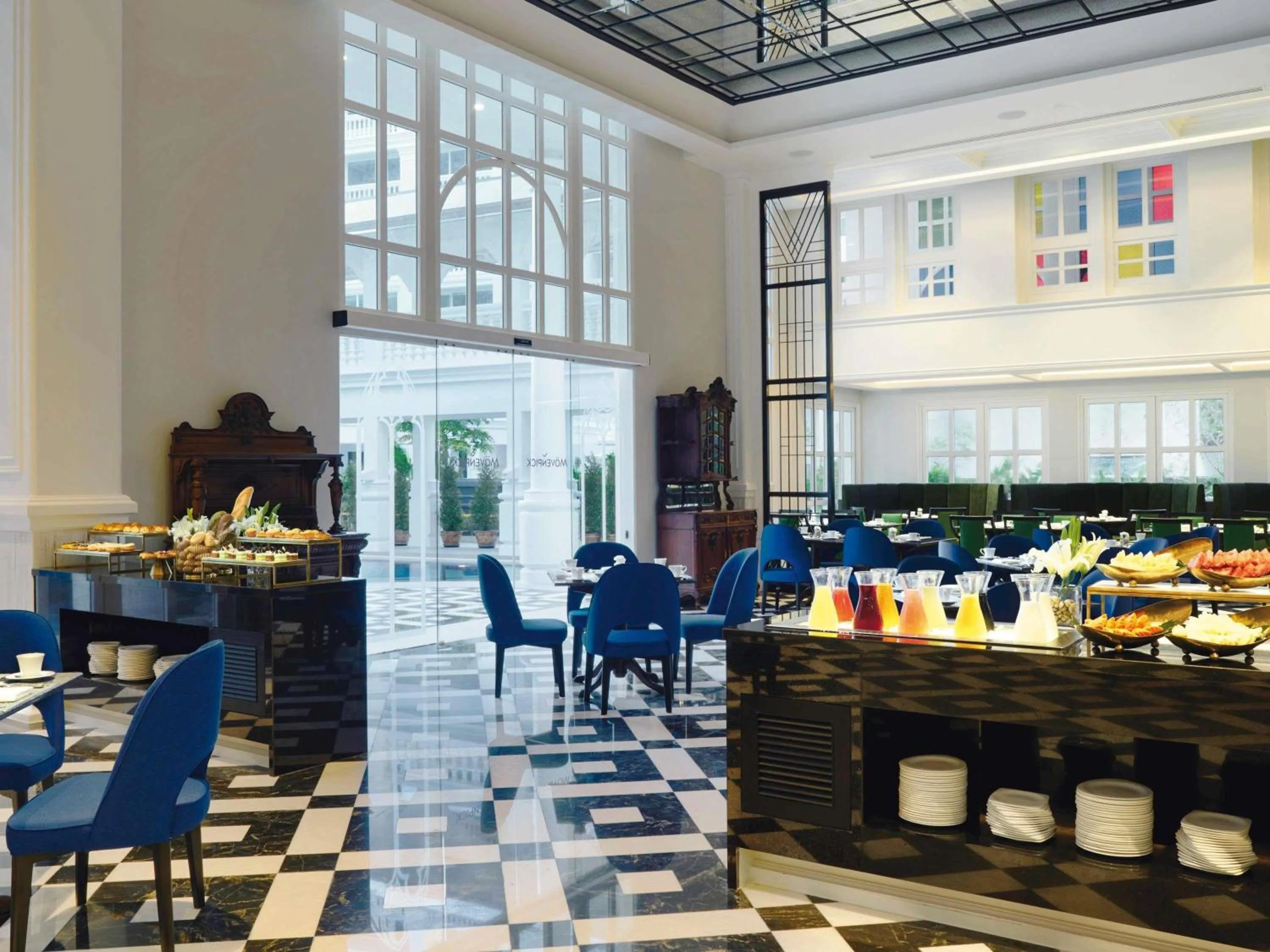 Restaurant/places to eat in Mövenpick Myth Hotel Patong Phuket