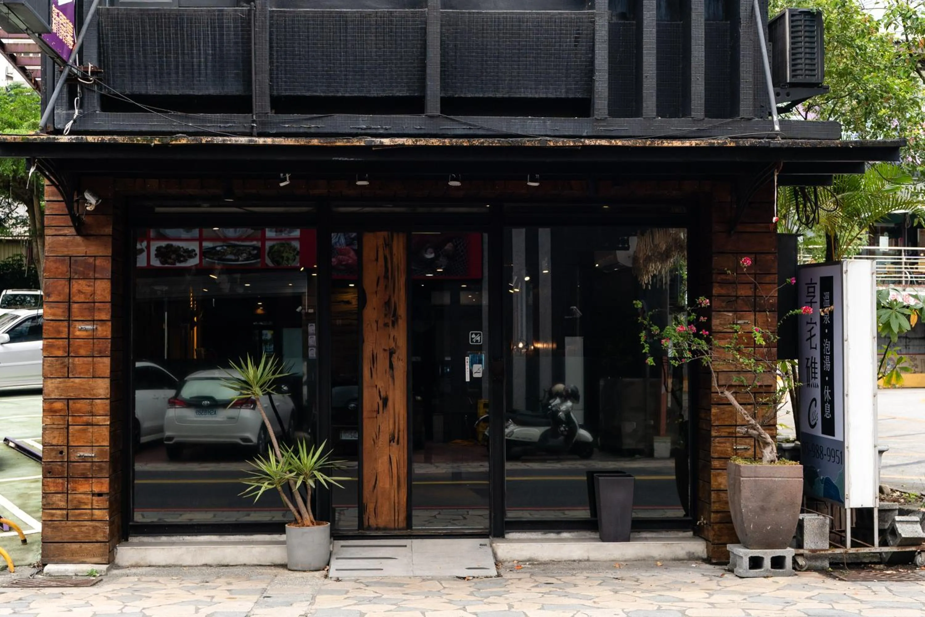 Property building in Xiang Zhai Jiao C