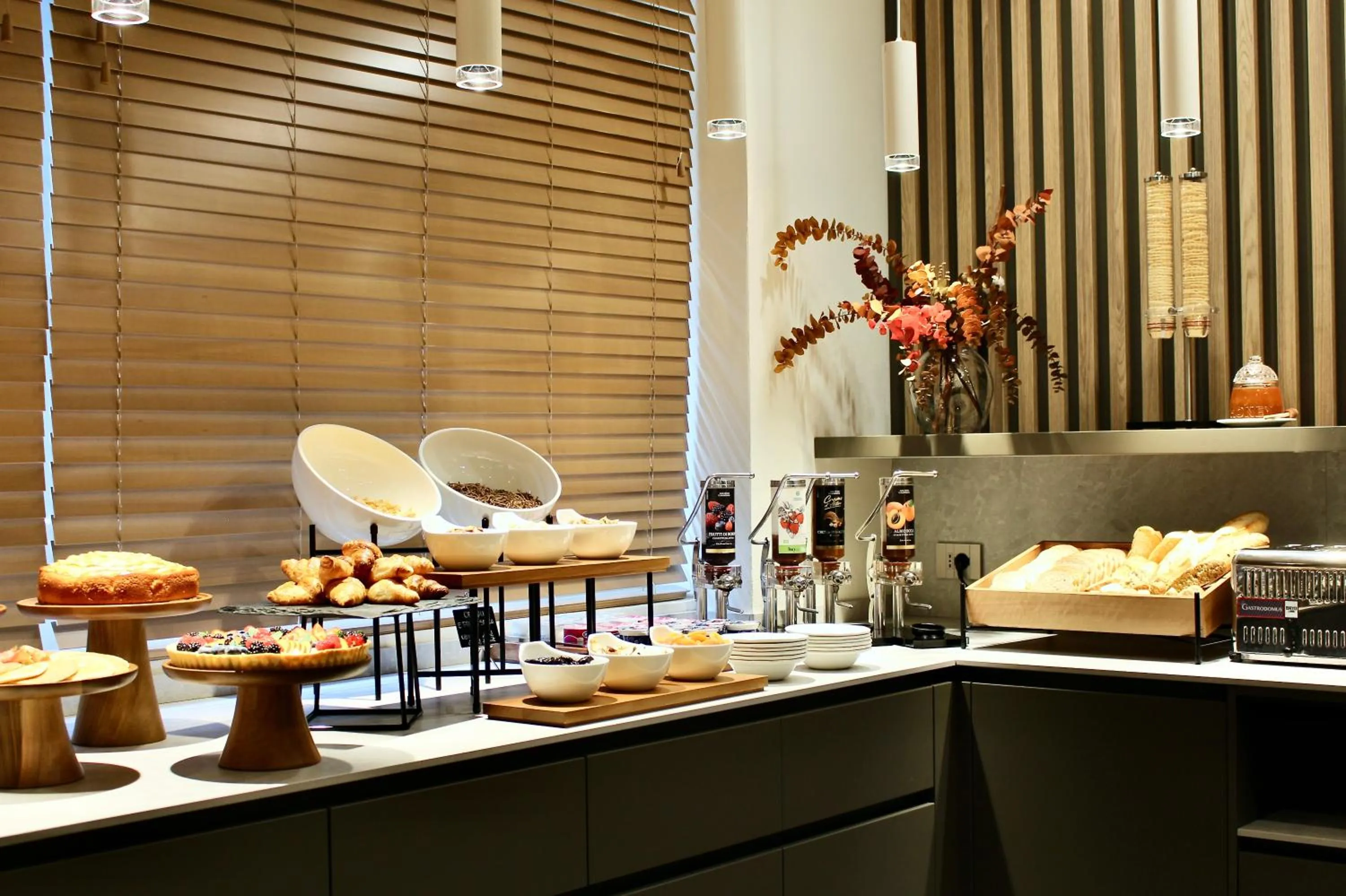 Breakfast in Hotel Mealba