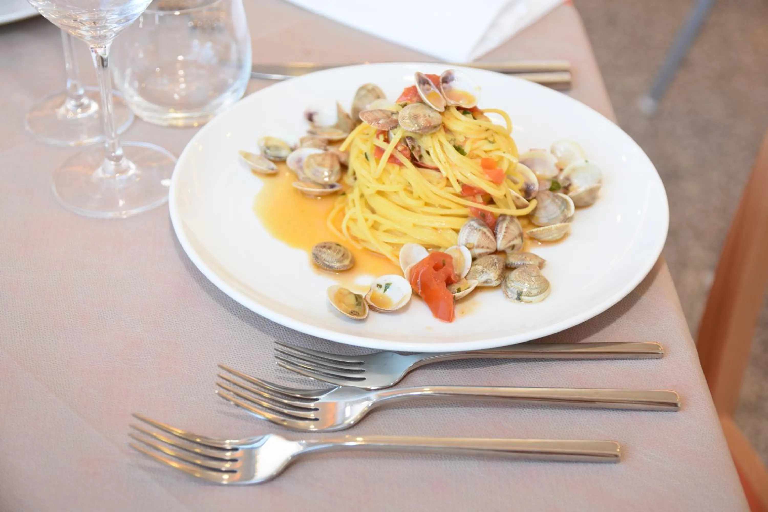 Food and drinks in Hotel Excelsior