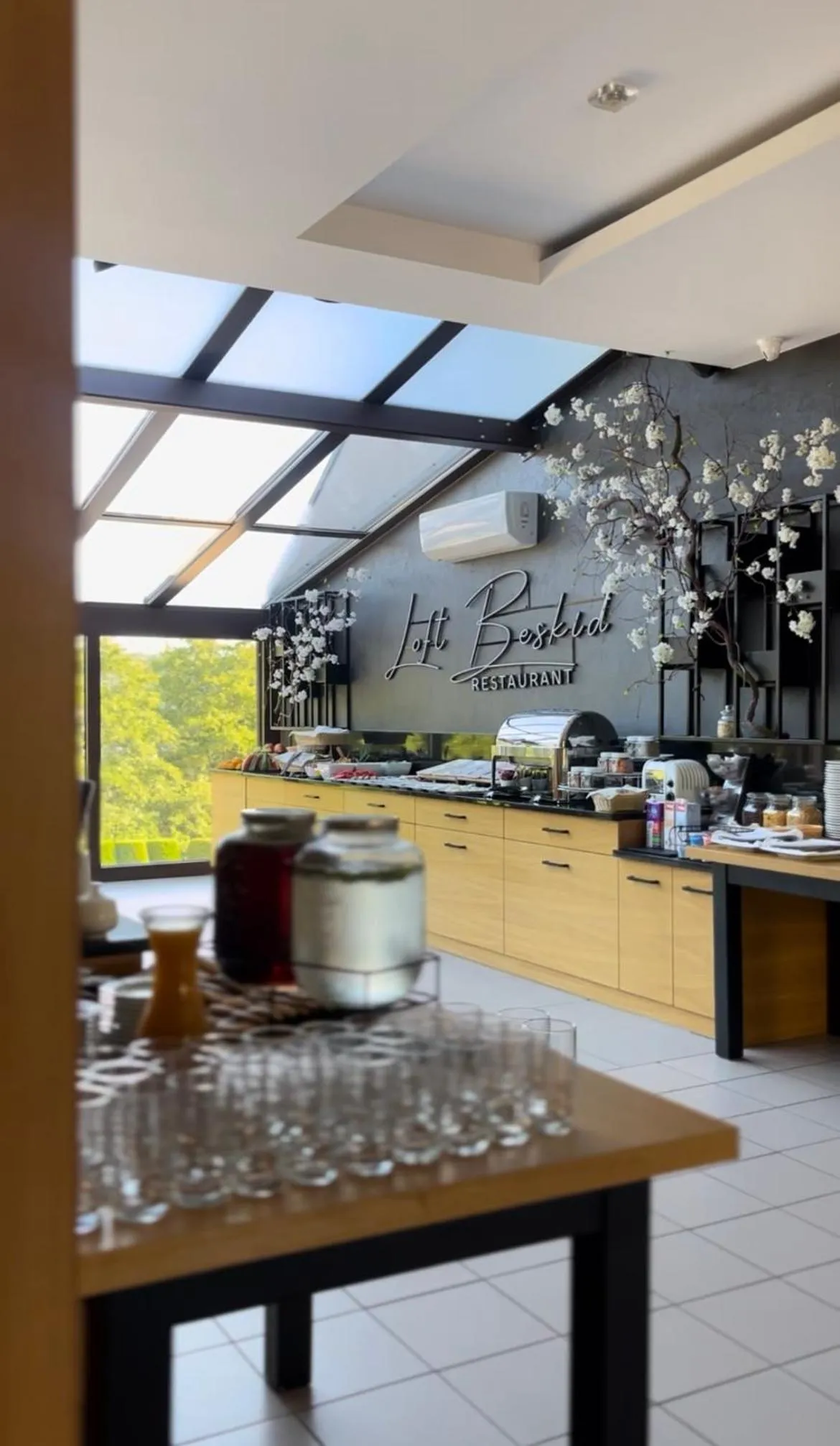 Breakfast in Hotel Kompleks Beskid z basenem i stokiem narciarskim - blisko Babiej Góry