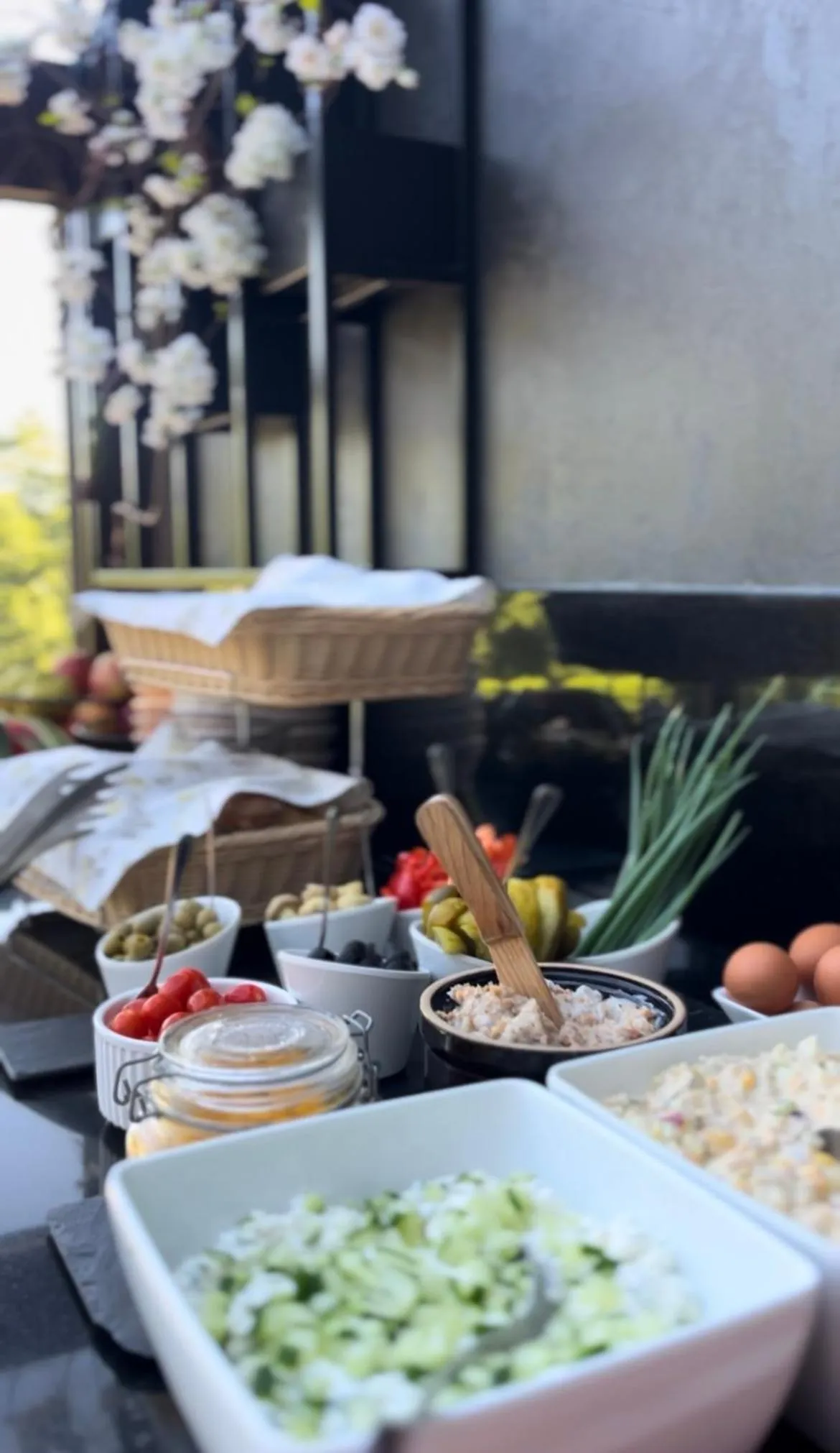 Breakfast in Hotel Kompleks Beskid z basenem i stokiem narciarskim - blisko Babiej Góry