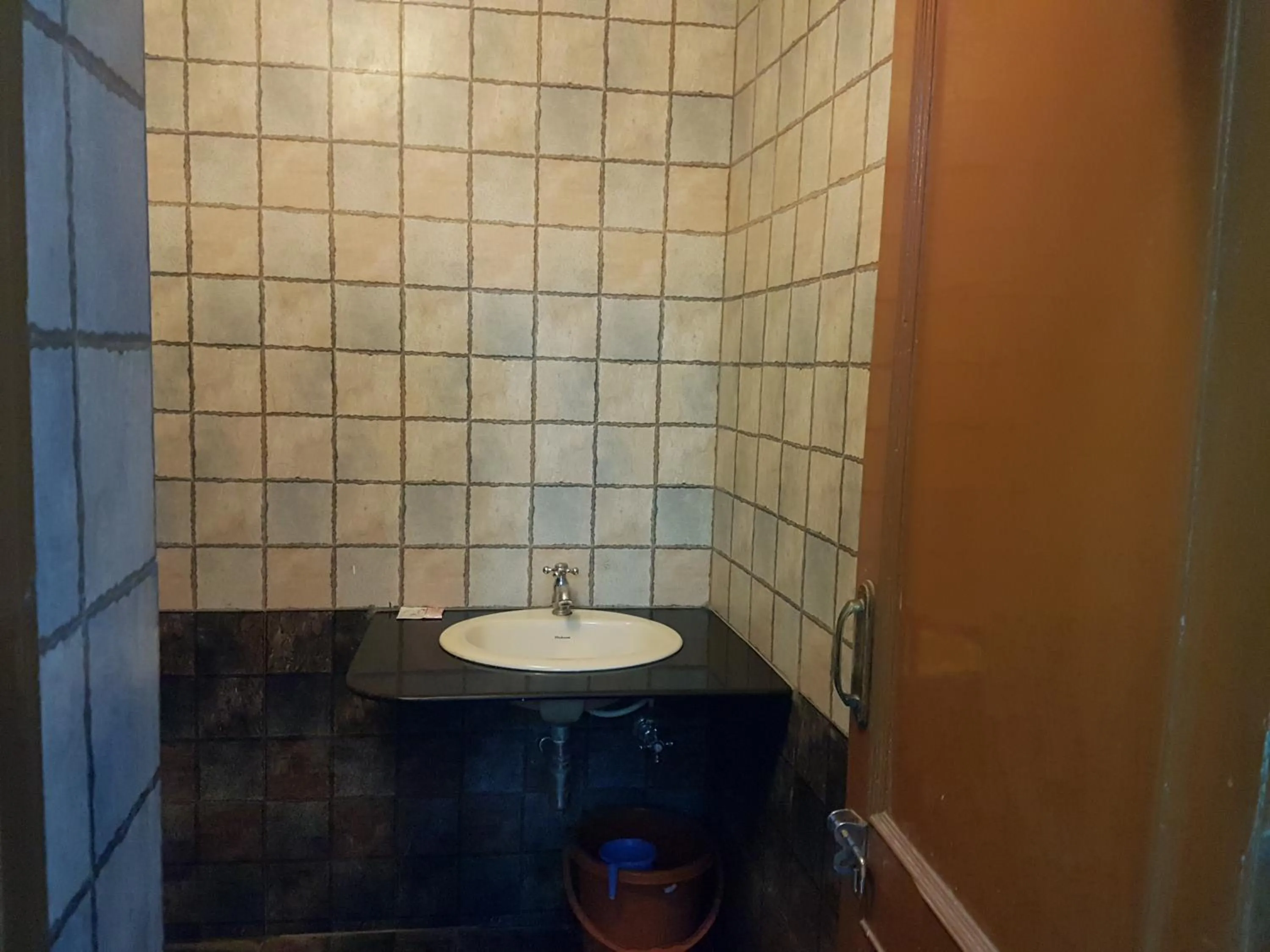 Bathroom in Yogis Guest House