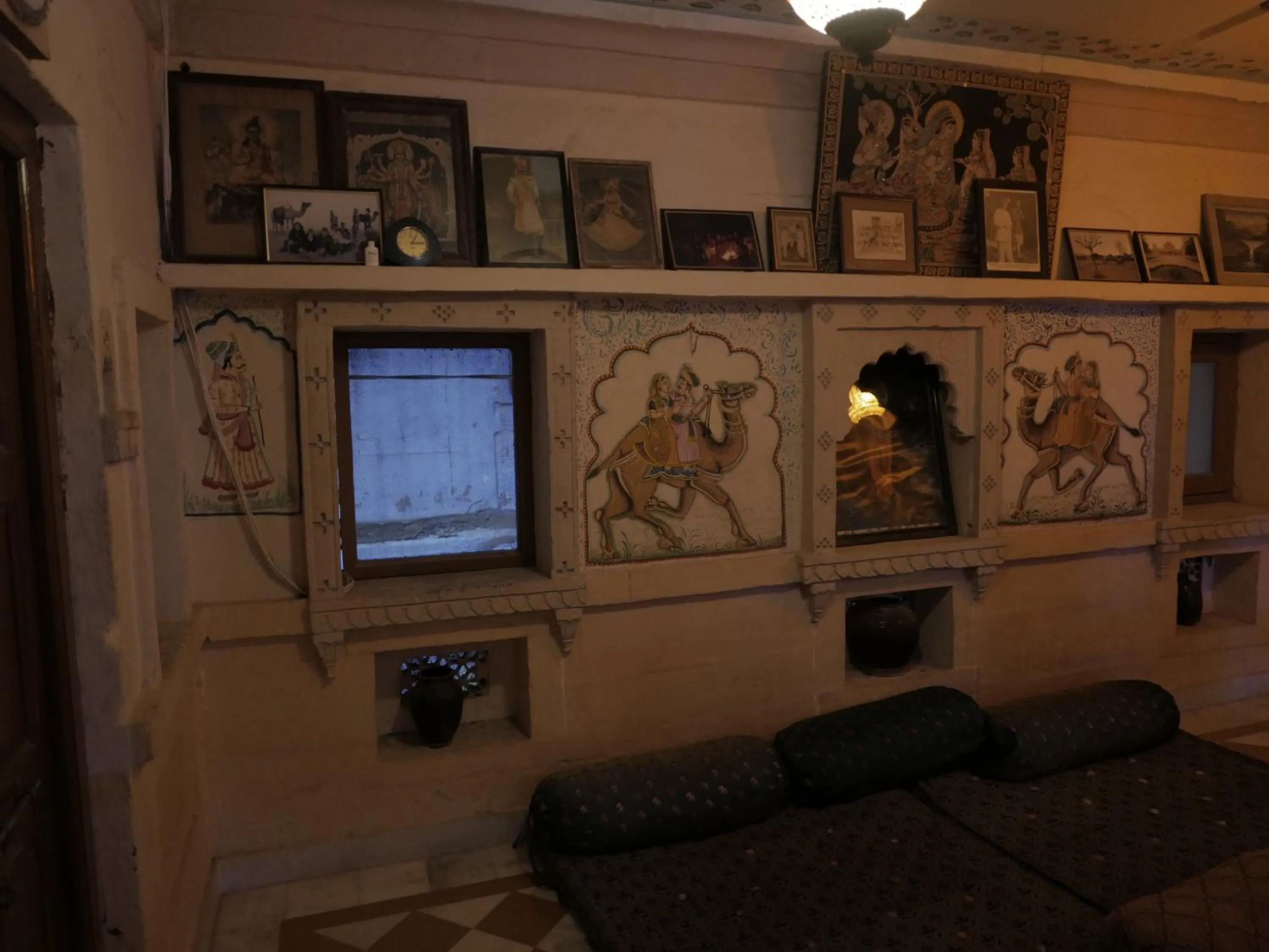 Seating area in Yogis Guest House