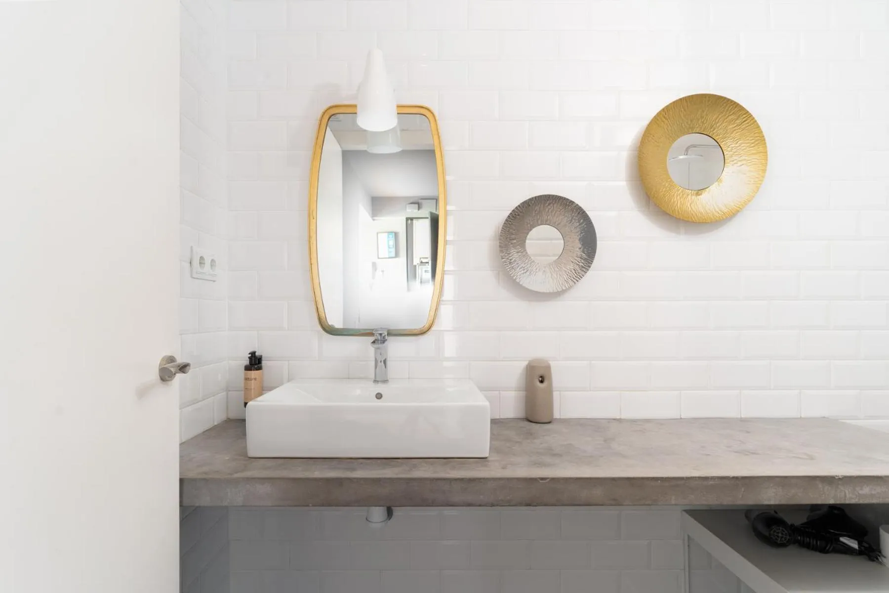 Bathroom in TSA Gran Via