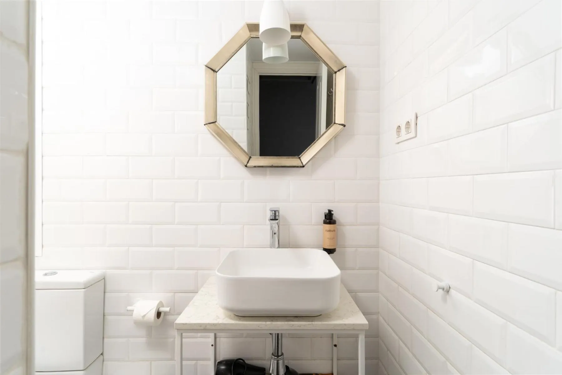 Bathroom in TSA Gran Via