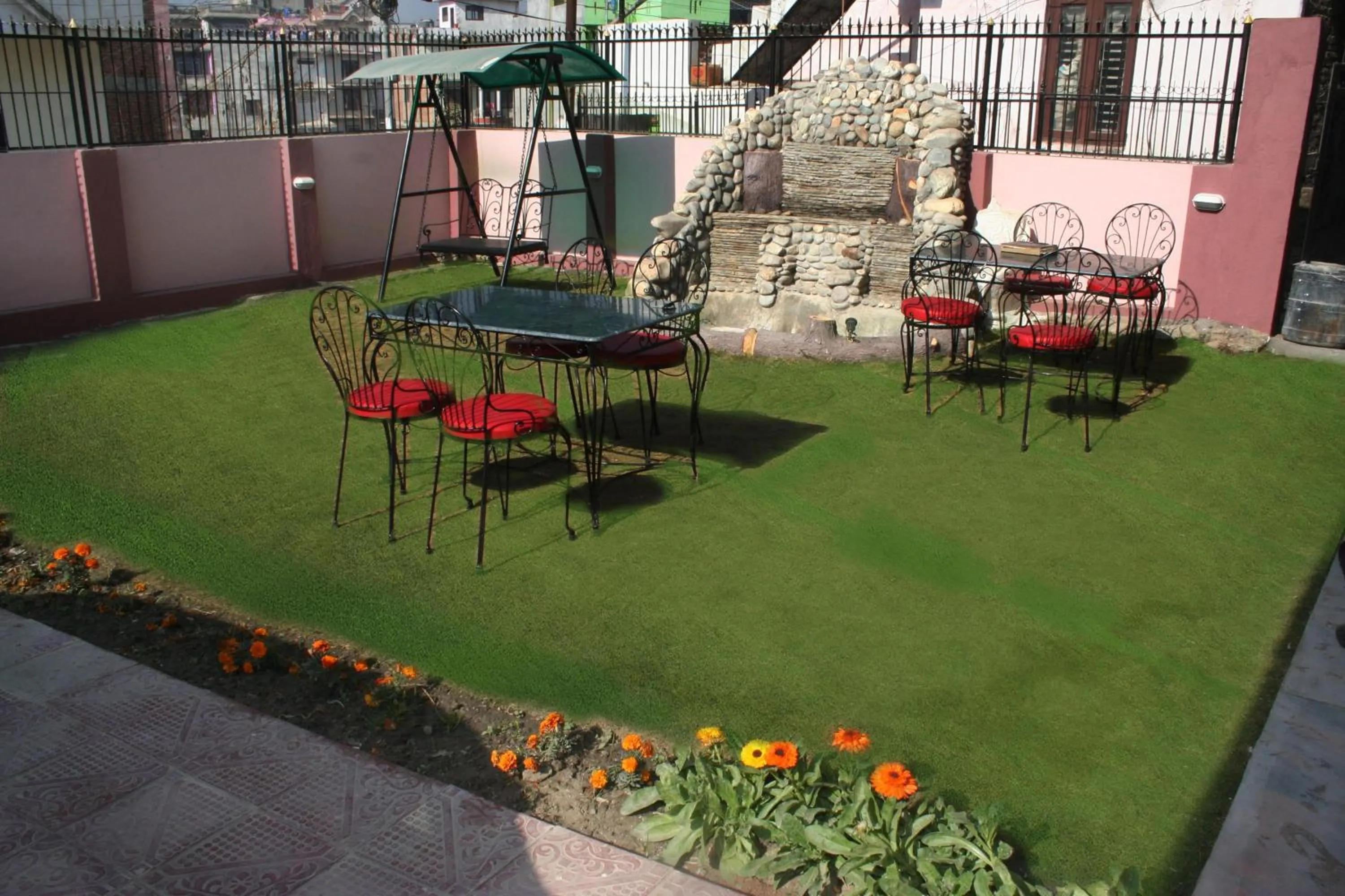 Garden in Sitapaila Home Stay and Apartment