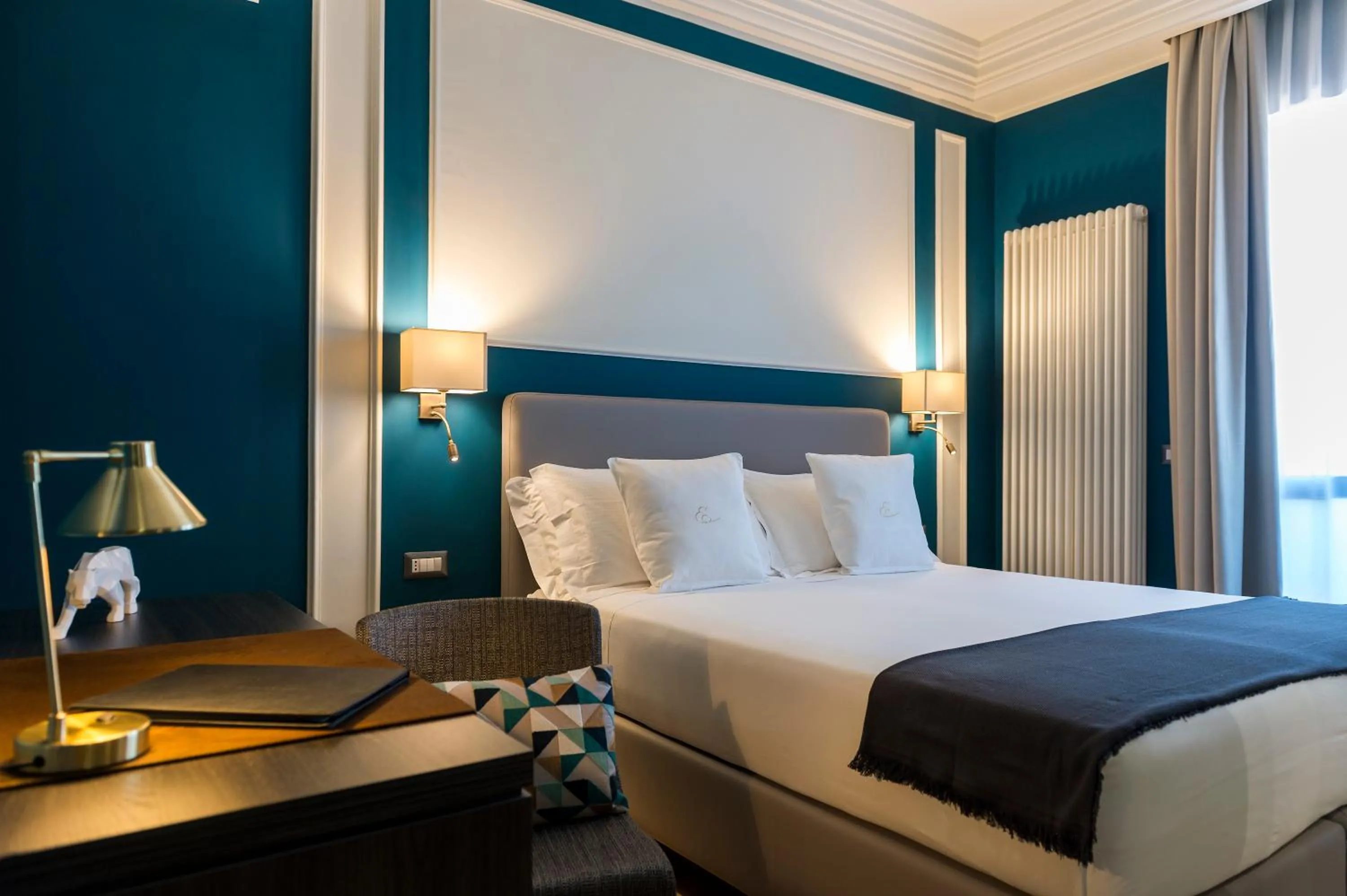 Bed in Elizabeth Lifestyle Hotel