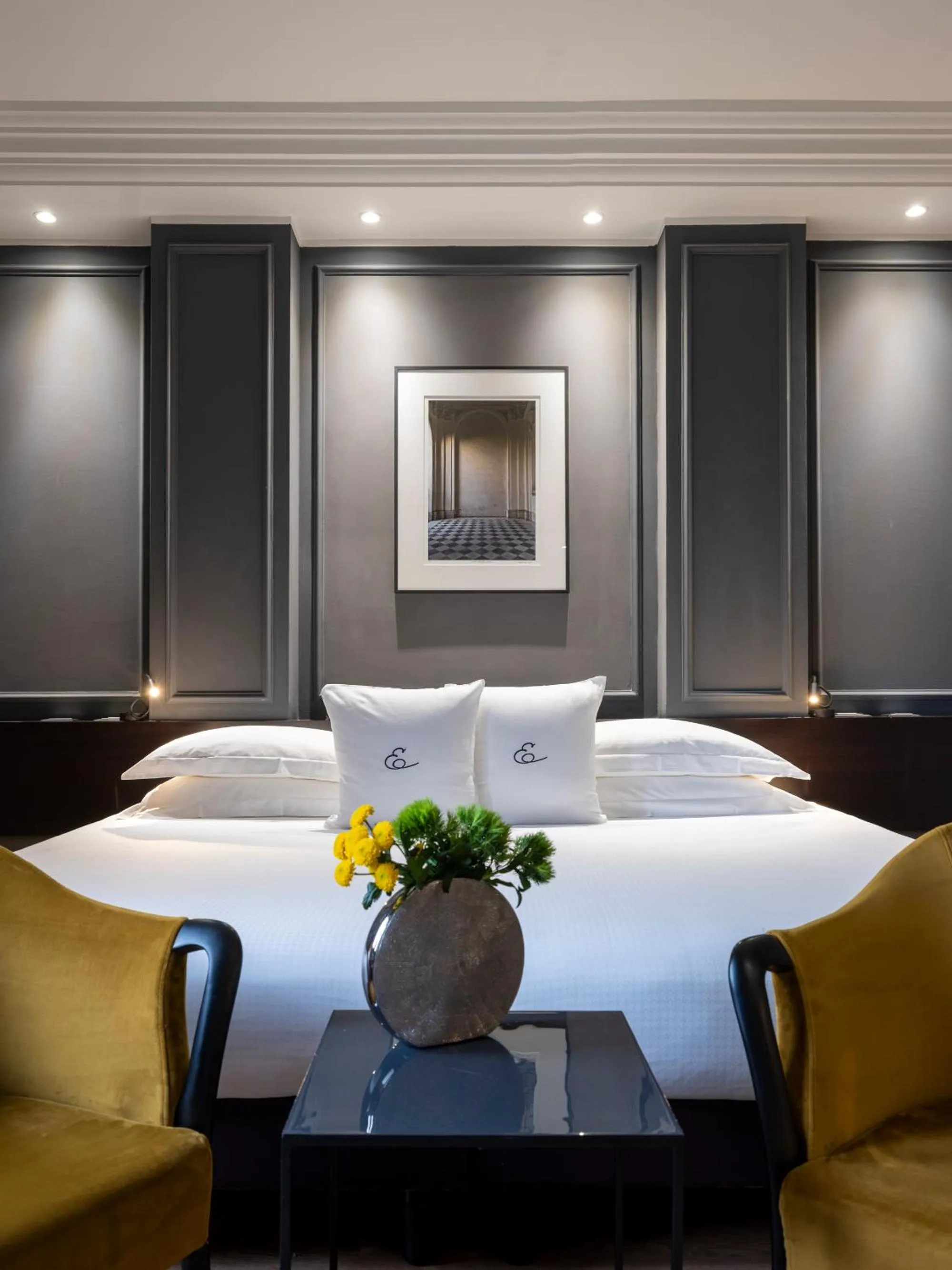 Bed in Elizabeth Lifestyle Hotel