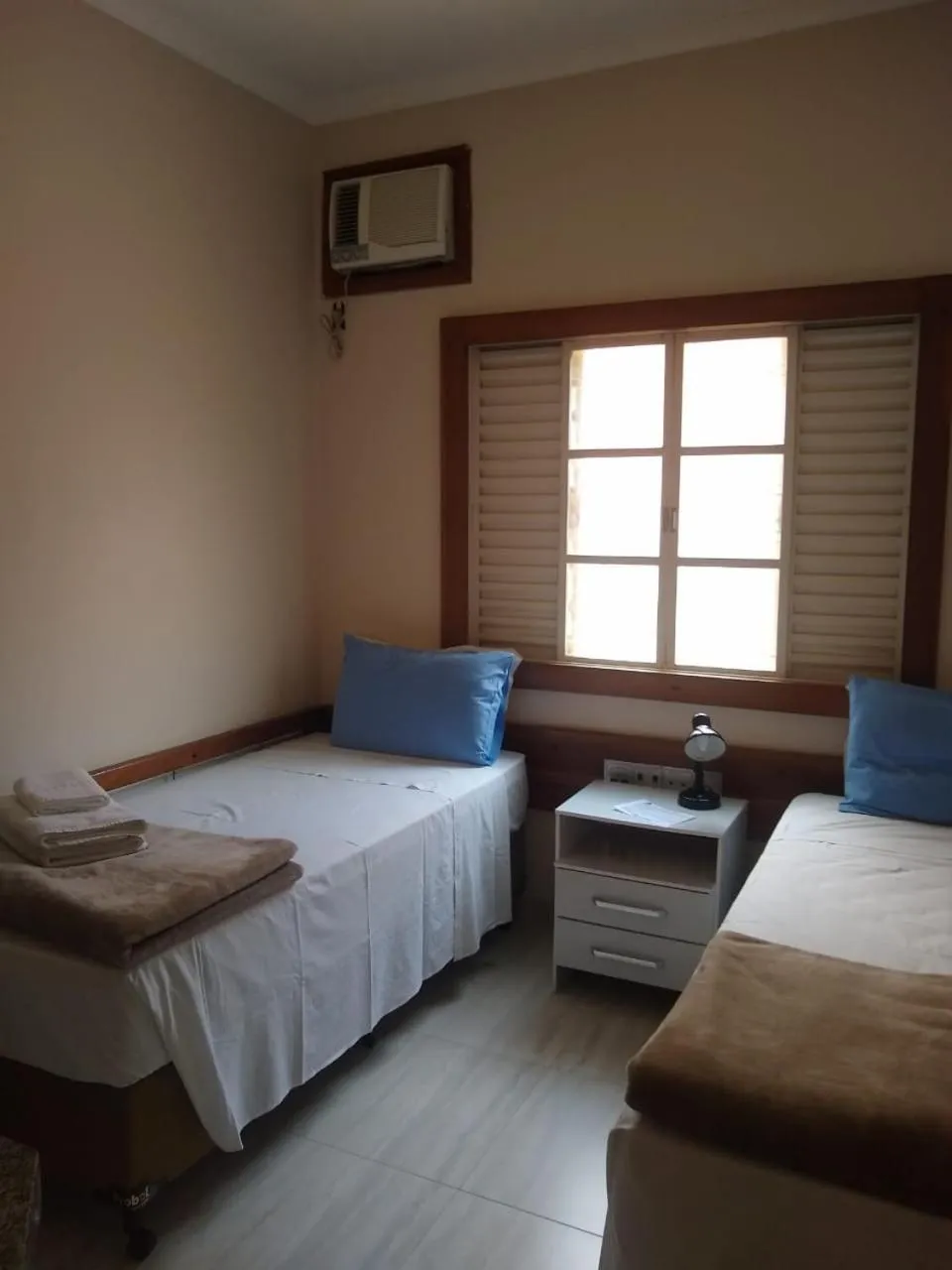 Bed in Leme Plaza Hotel