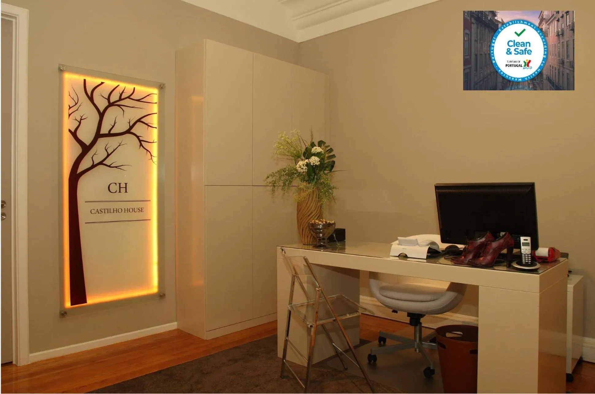 Lobby or reception in Castilho House