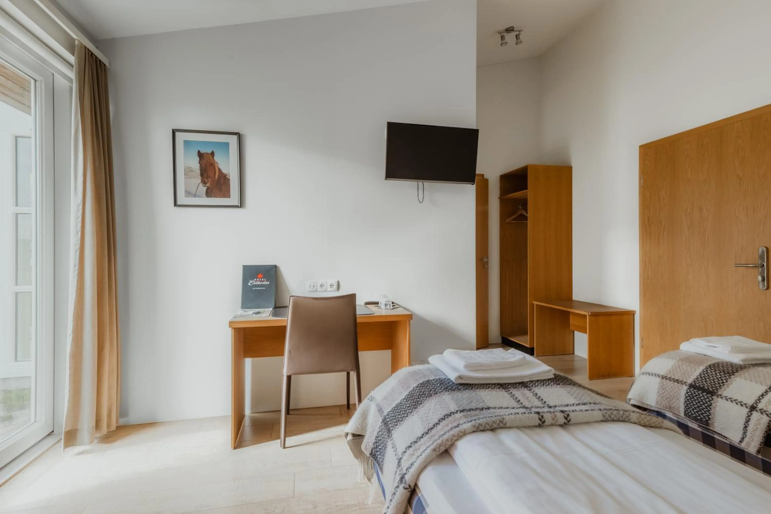 TV and multimedia, Bed in Hótel Eldhestar