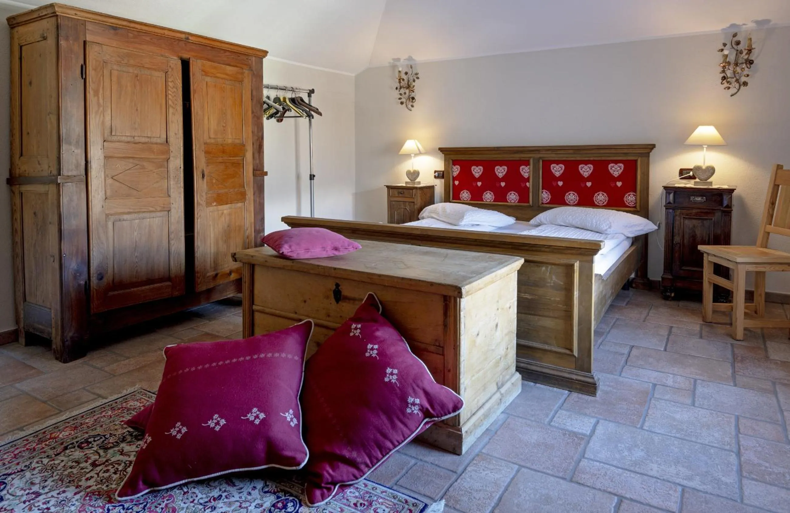 Bedroom, Bed in Au Petit Chevrot