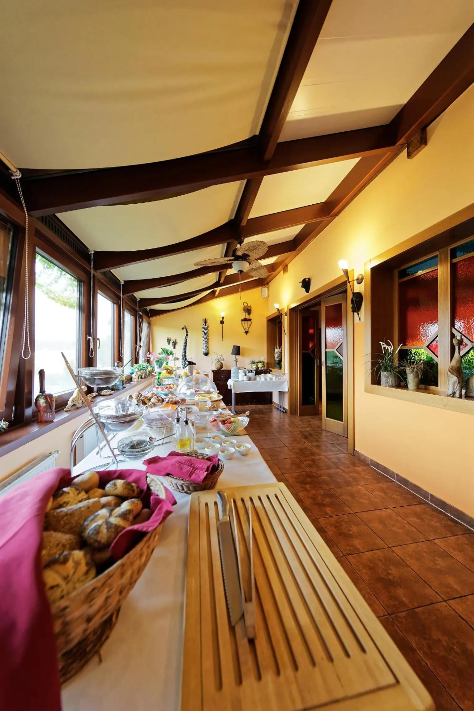 Food in Hotel Max Inn