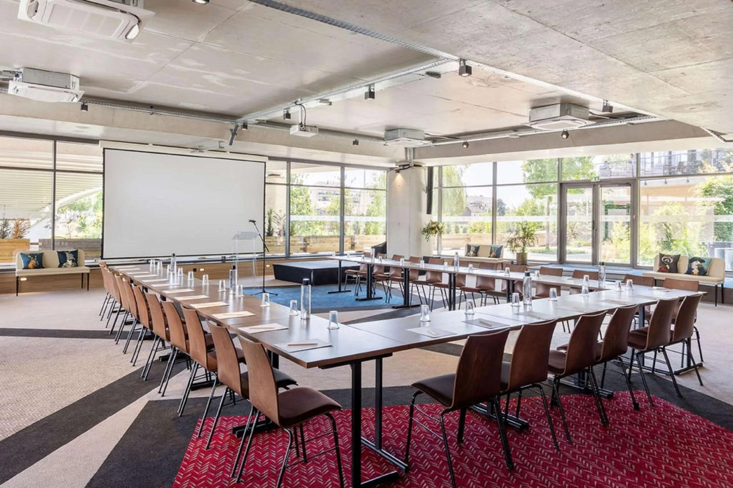 Meeting/conference room in Aiden by Best Western T'aim Hotel & SPA