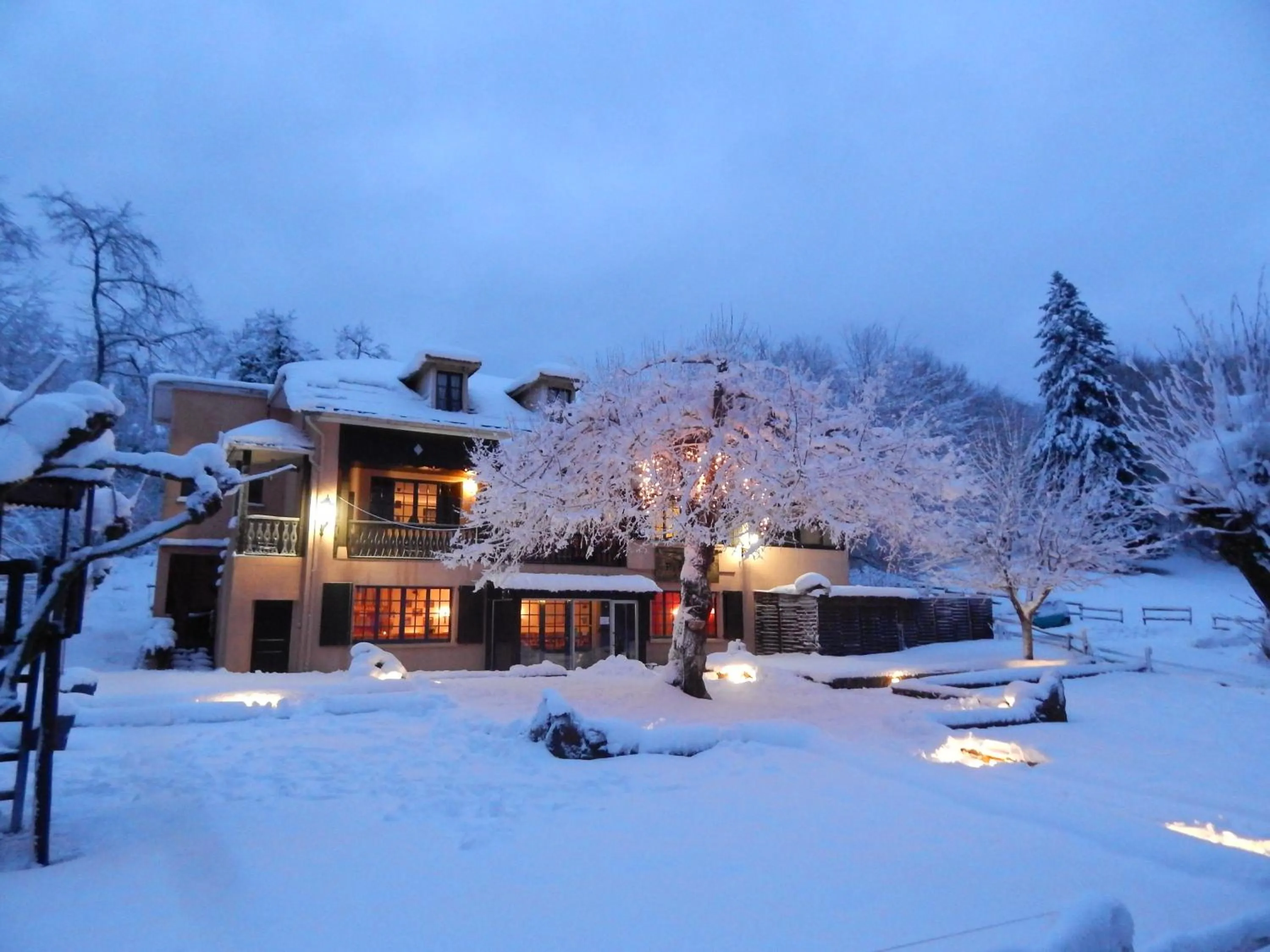 Facade/entrance in Pyrenées Emotions, Eco-responsables, Nature, Sports Aventures