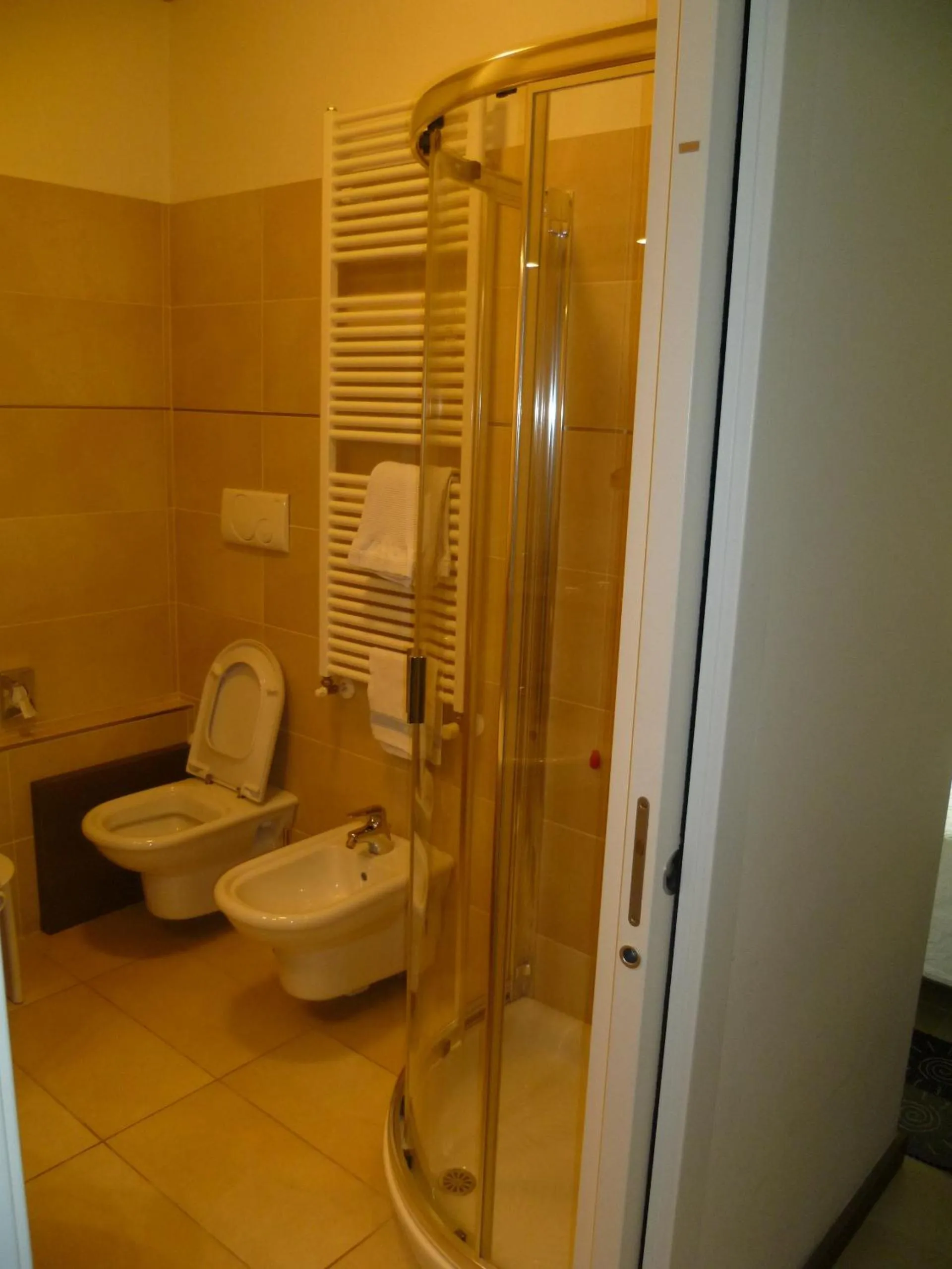 Bathroom in Albergo Sole