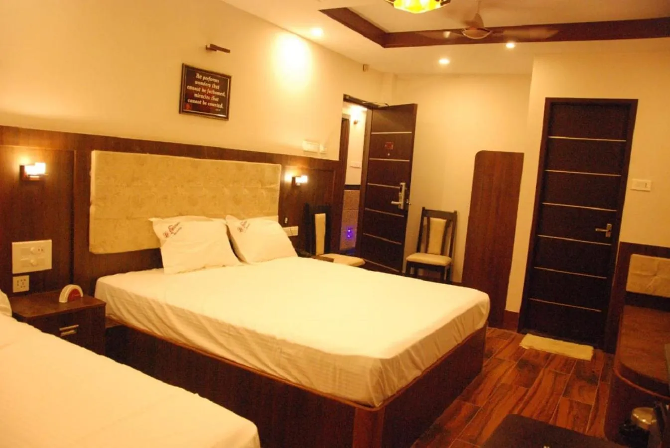 bunk bed, Bed in Le Emerald Residency