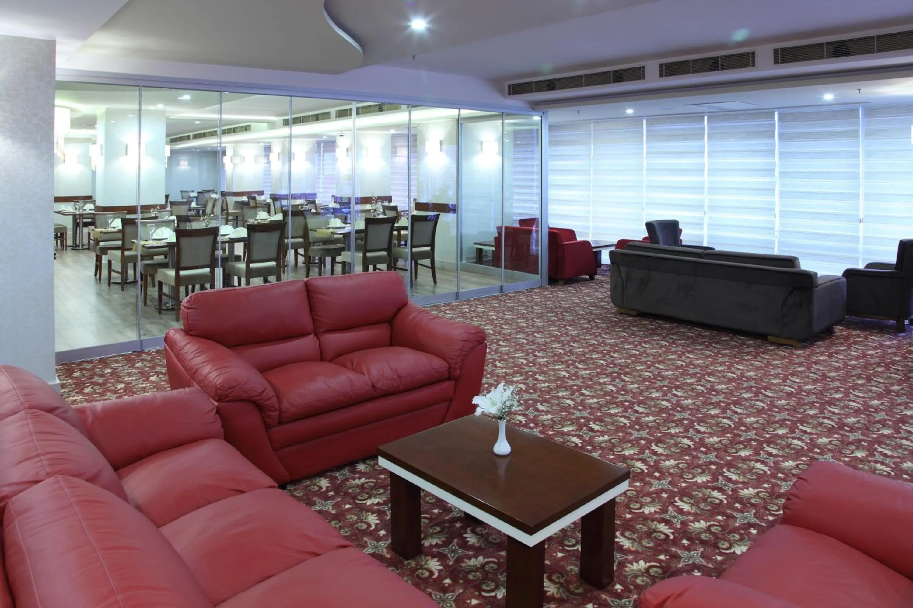 Lounge or bar in Hotel Senbayrak City