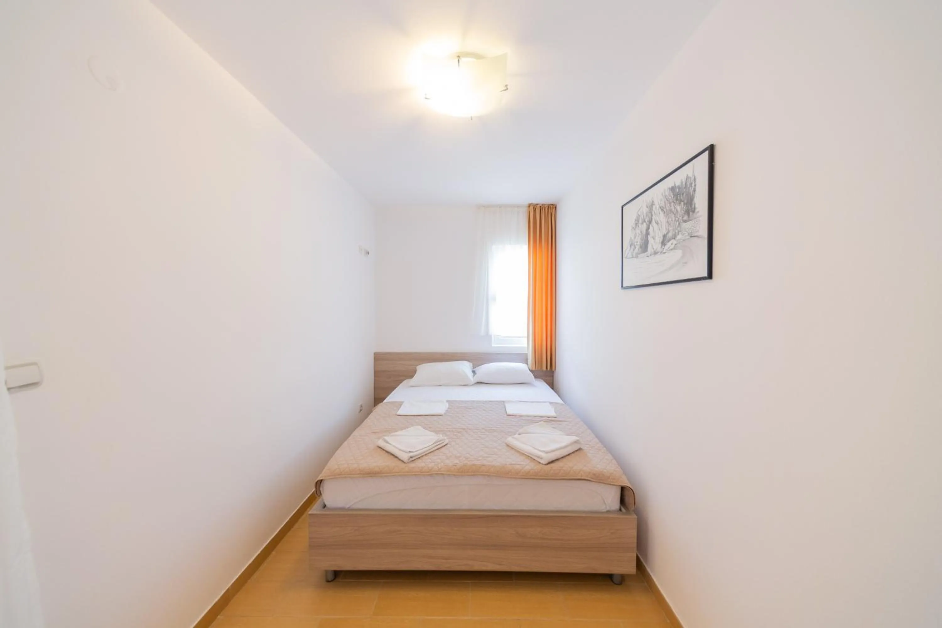 Bed in Azzuro apartments Budva