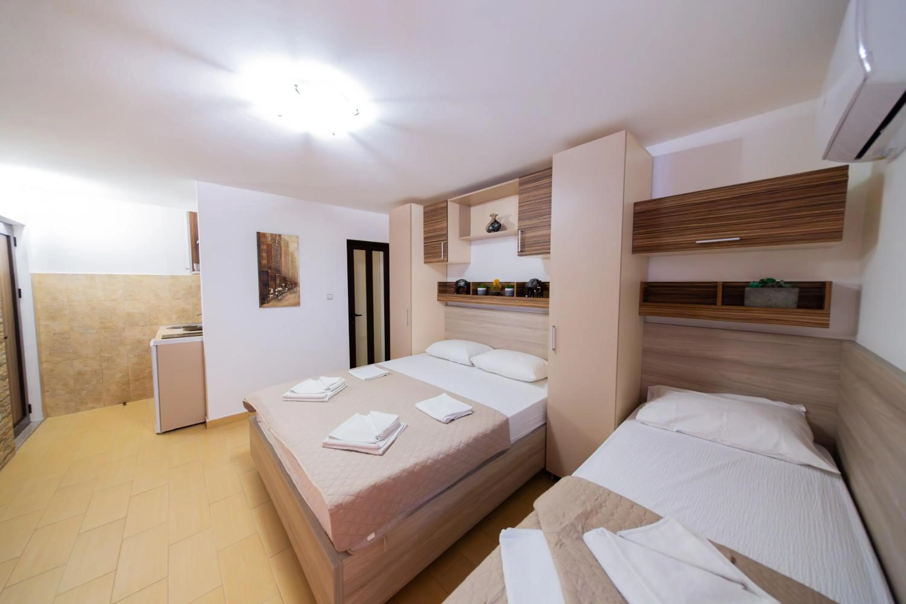Bed in Azzuro apartments Budva