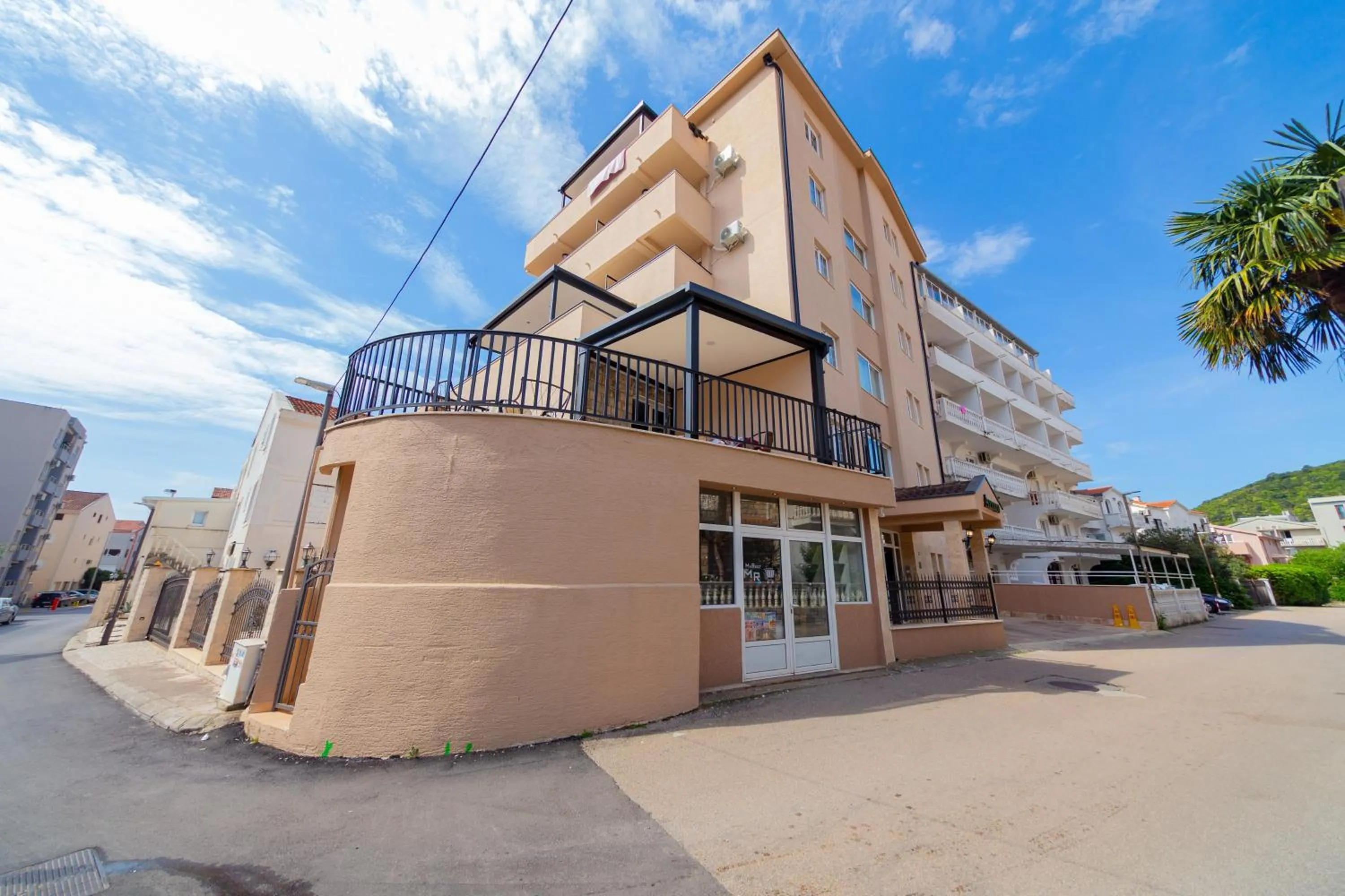 Property building in Azzuro apartments Budva