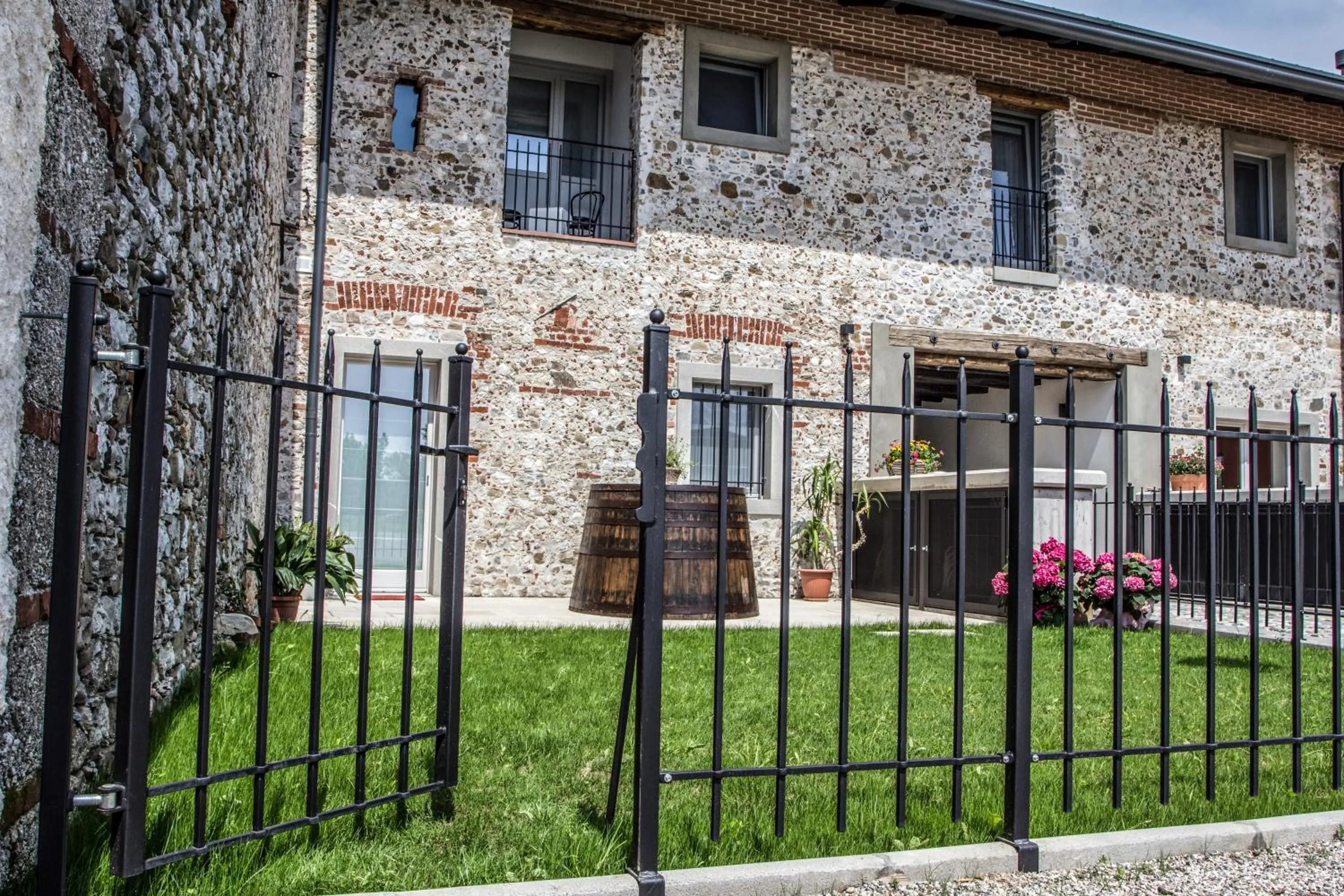 Facade/entrance in Al Sa di Te