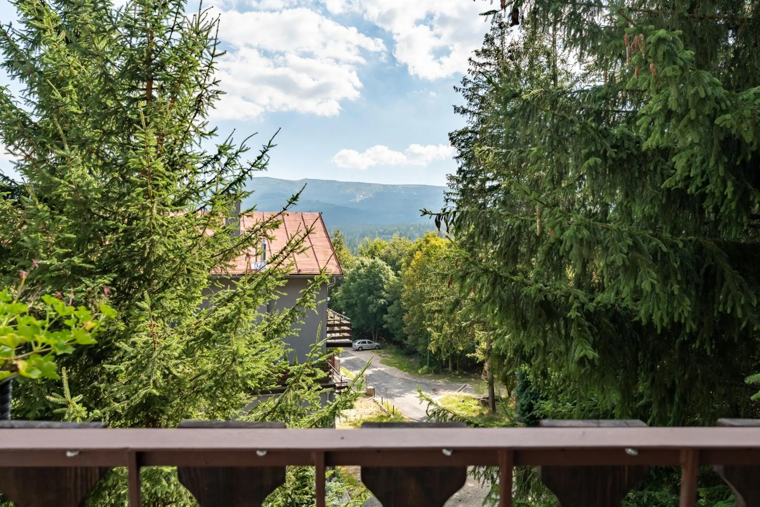 Spring in Willa Sonata - Apartamenty & Balia - Szklarska Poręba