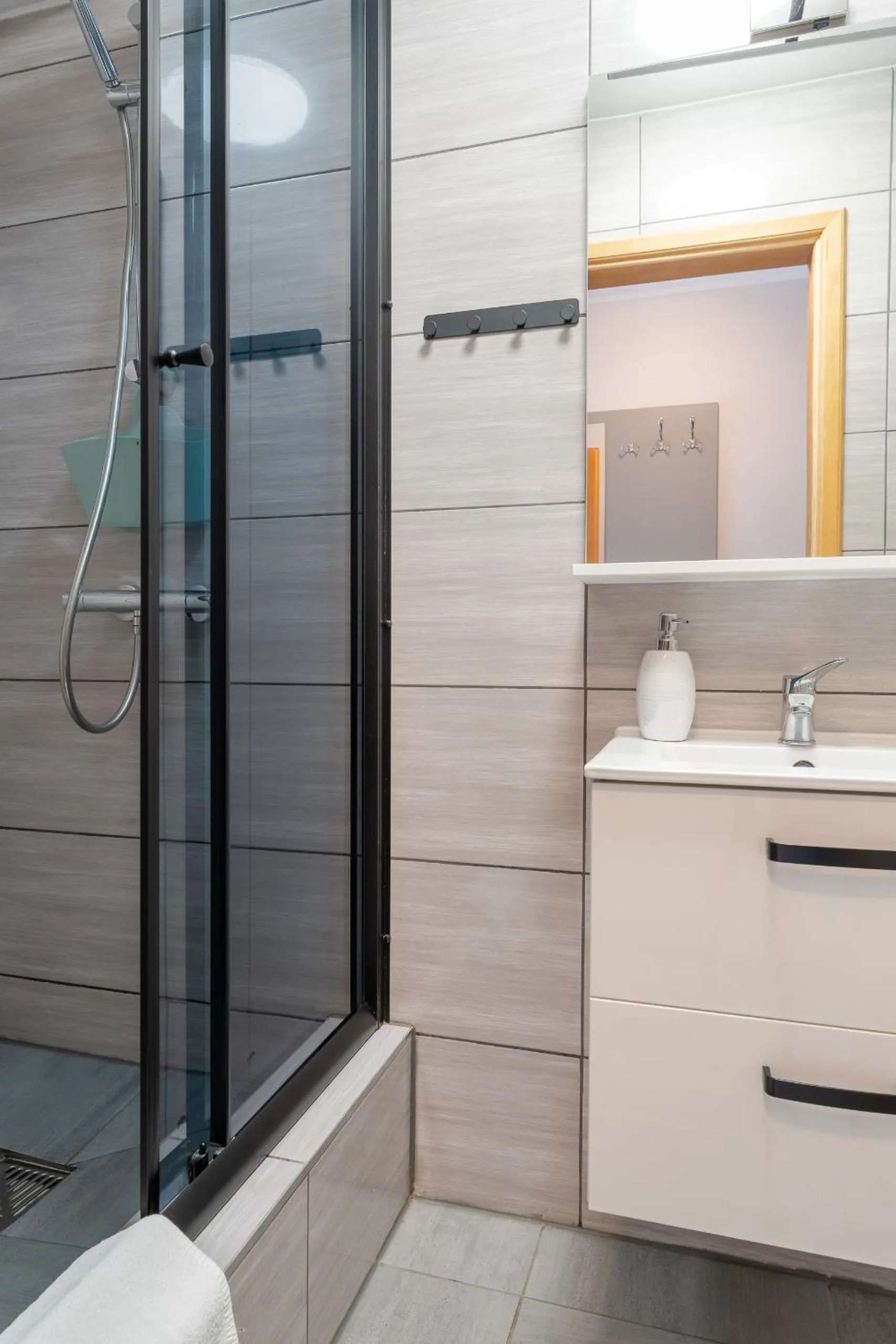 Photo of the whole room in Willa Sonata - Apartamenty & Balia - Szklarska Poręba