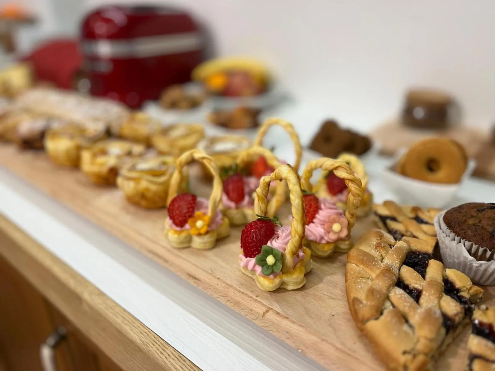 Buffet breakfast in B&B Dai Toscans