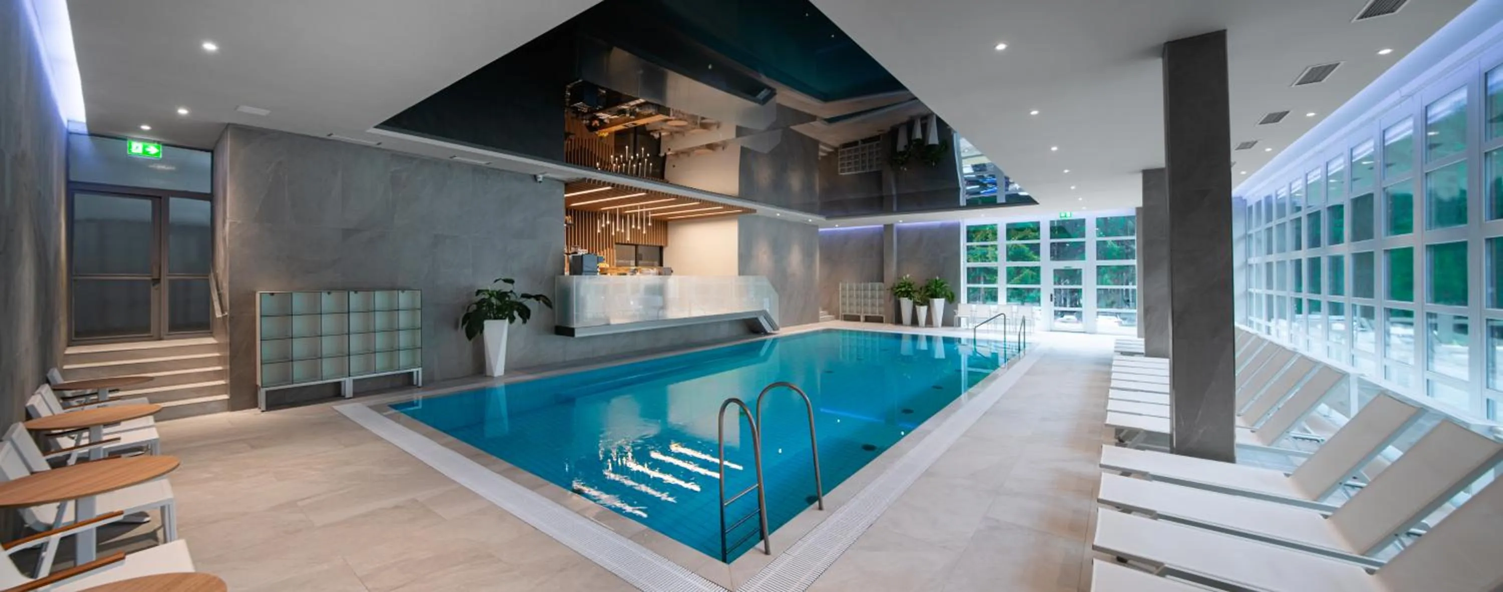 Swimming pool in Wellness Hotel Svornost