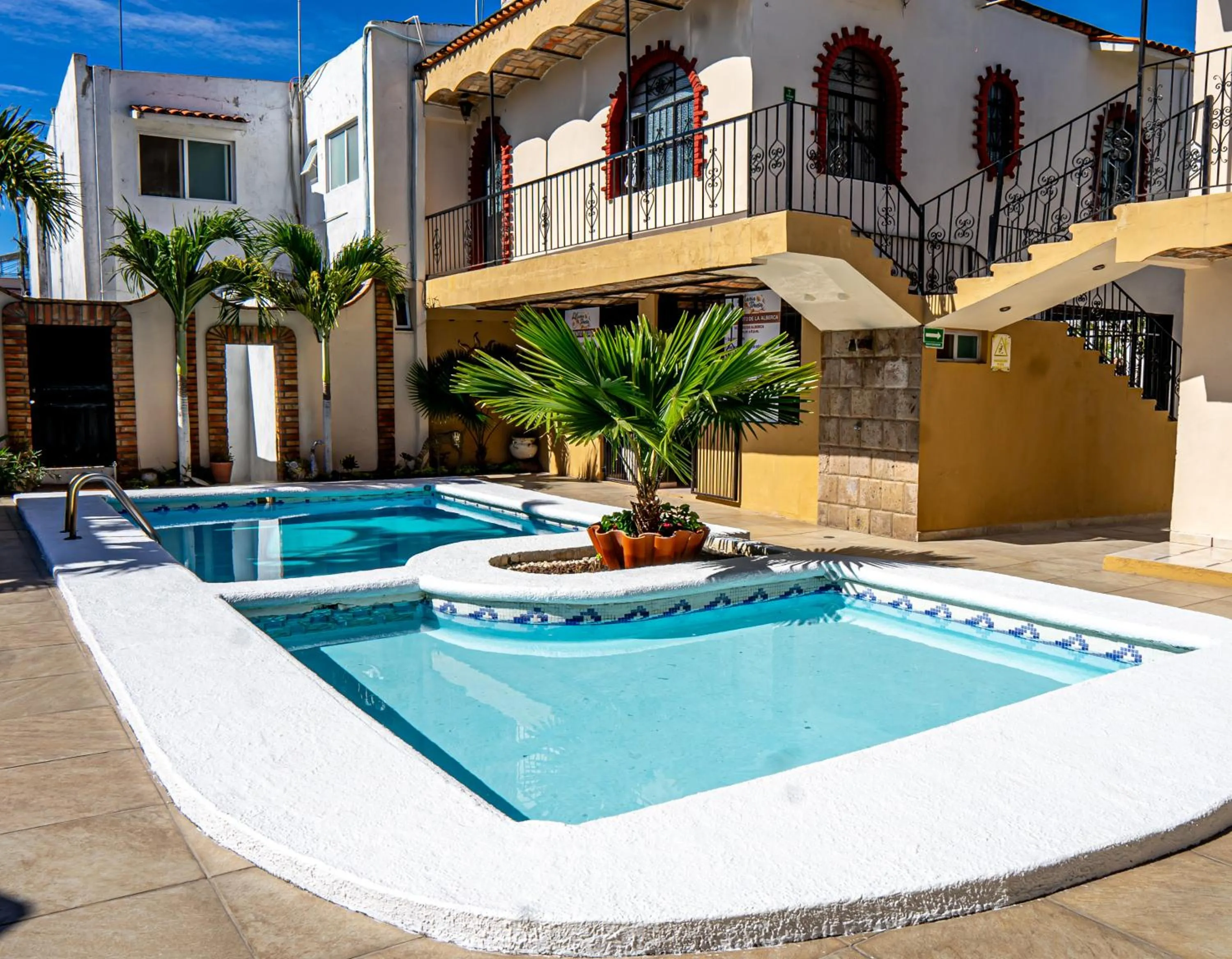 Swimming pool in Bungalows Maria Teresa